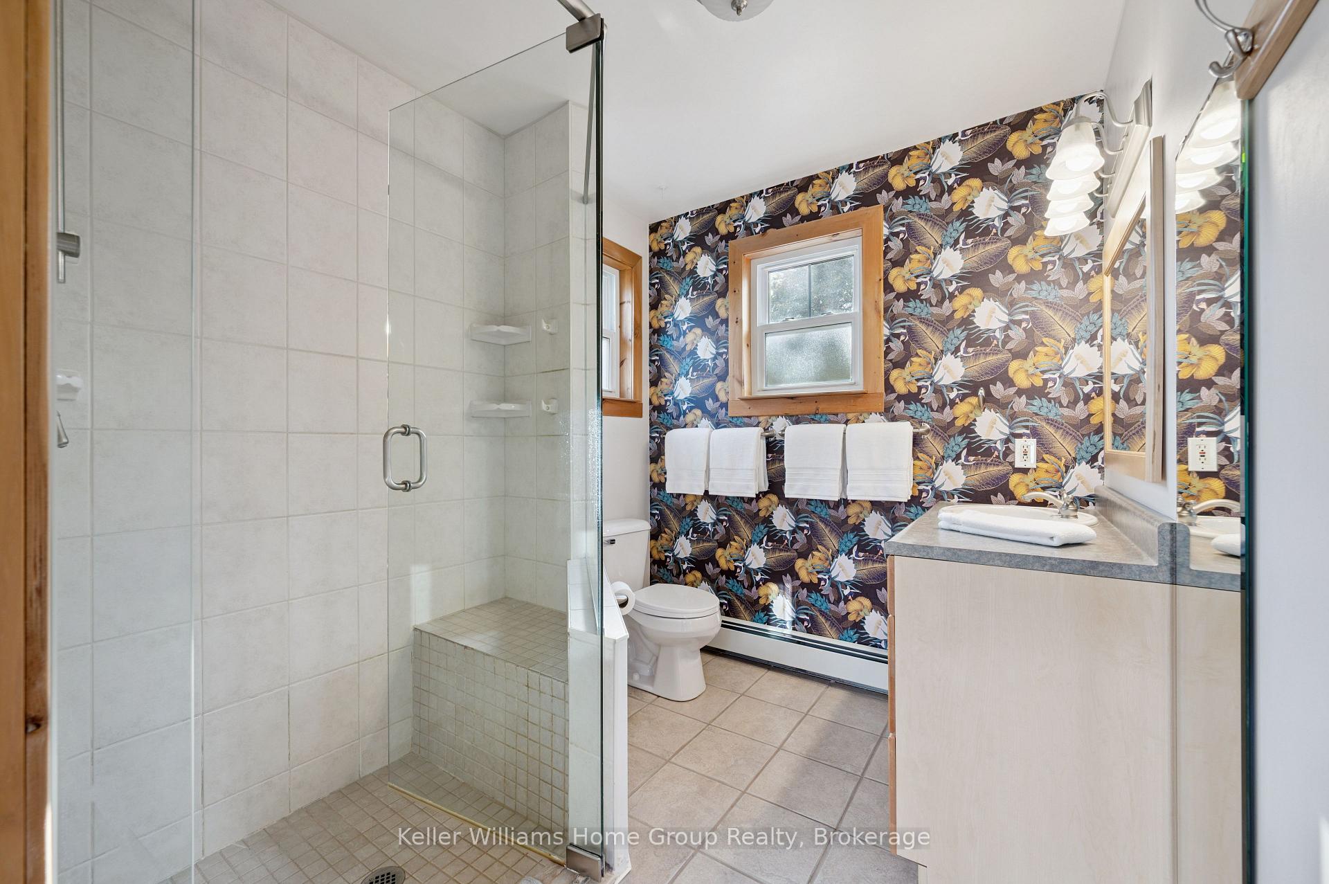 Photo 22 of 47 Hillcrest Drive, Guelph, St. George's — HOMEH