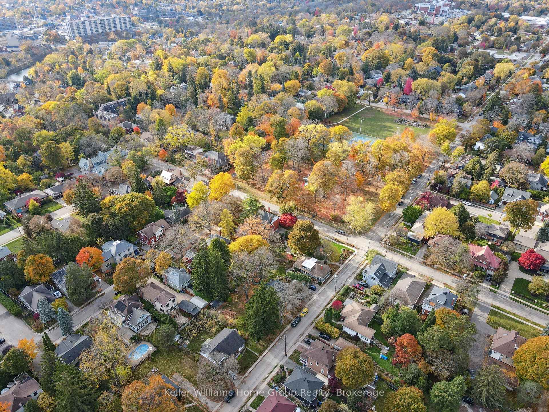 Photo 40 of 47 Hillcrest Drive, Guelph, St. George's — HOMEH