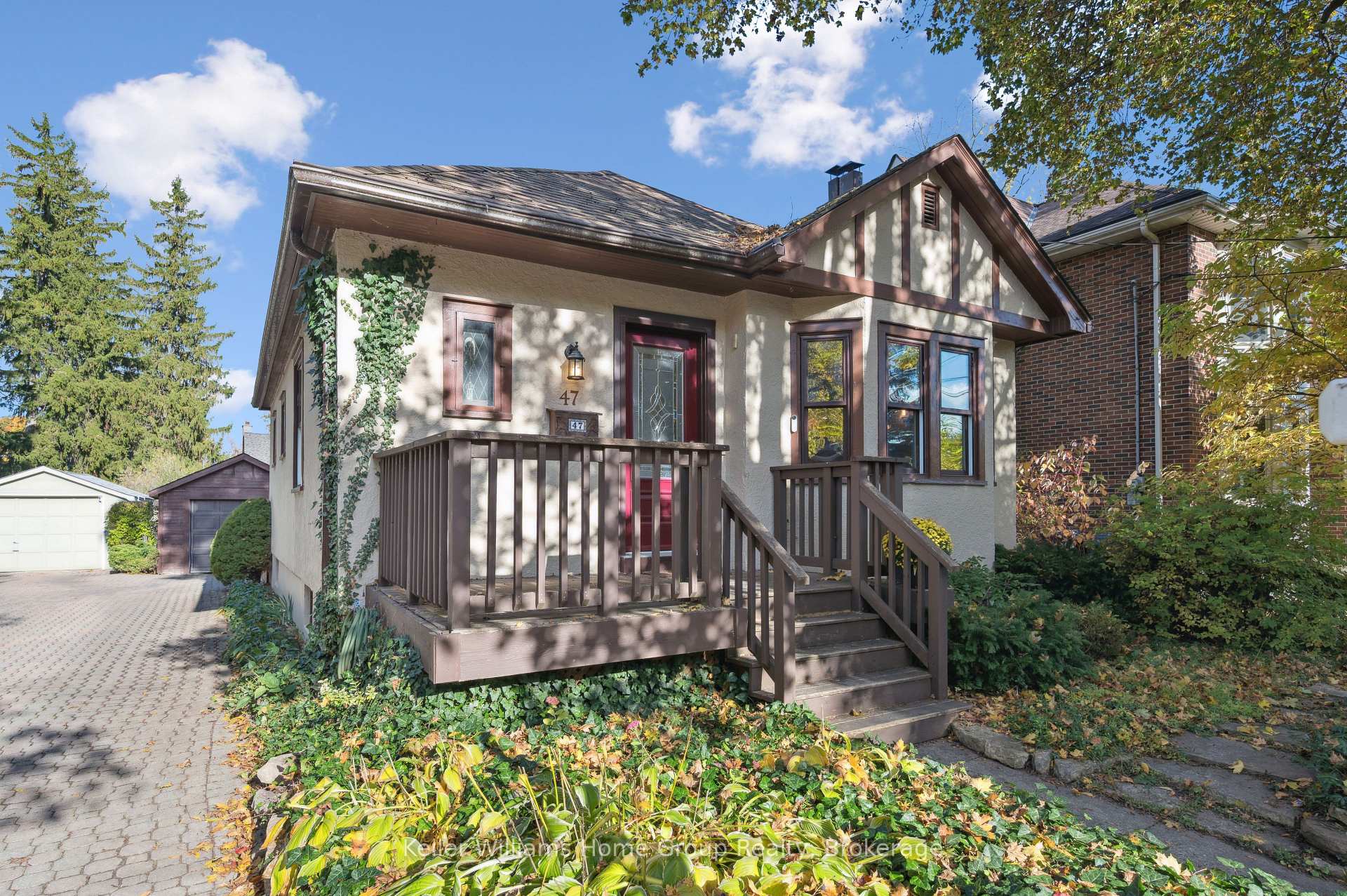 Photo 43 of 47 Hillcrest Drive, Guelph, St. George's — HOMEH