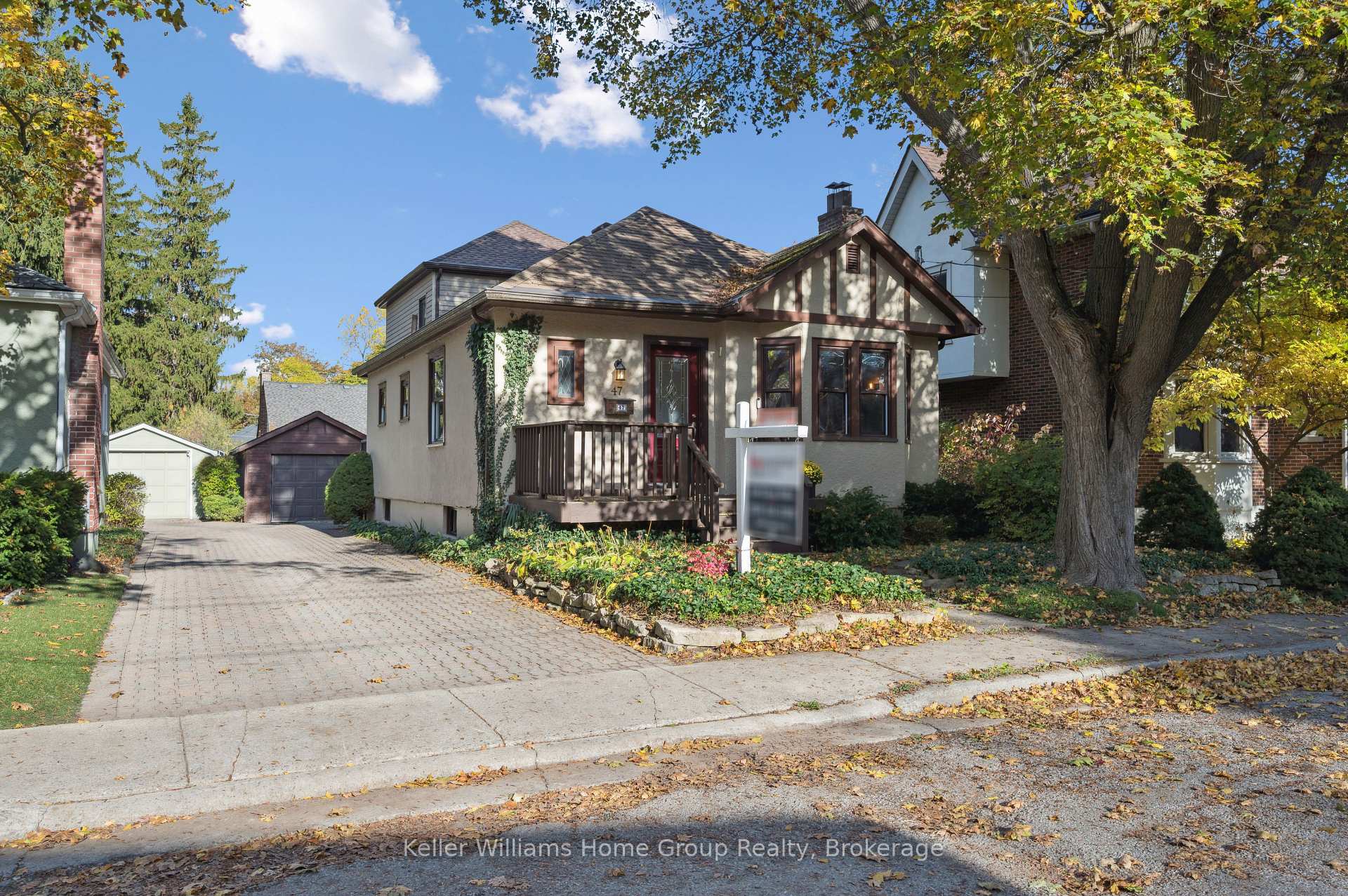 Photo 44 of 47 Hillcrest Drive, Guelph, St. George's — HOMEH