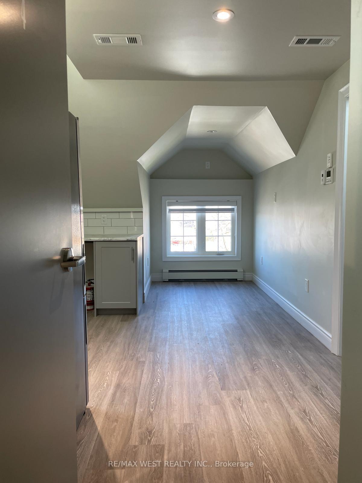 Front of Unit Upper, 293 Main Street N