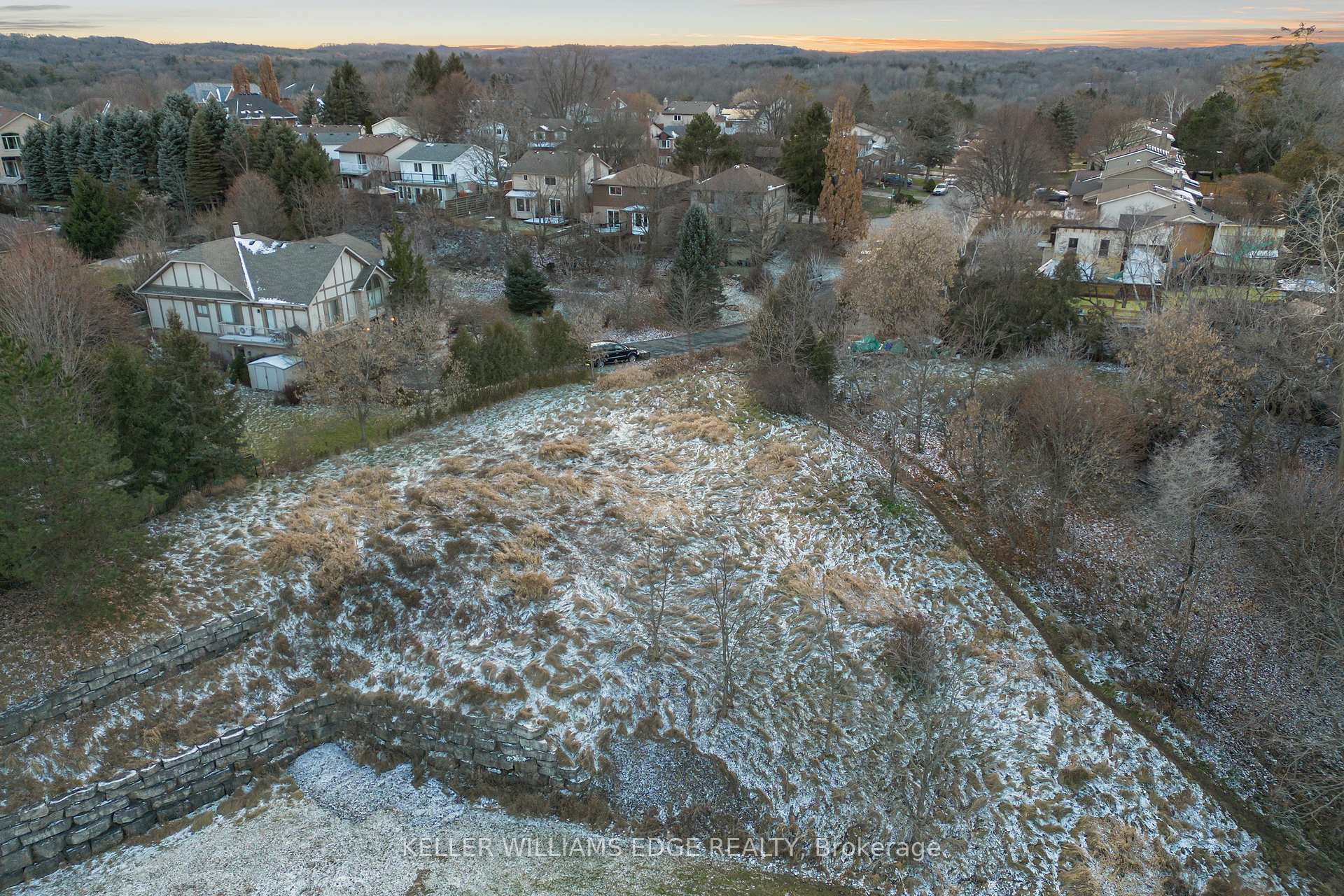 Photo 2 of Ridgewood Boulevard, Hamilton, Dundas — HOMEH