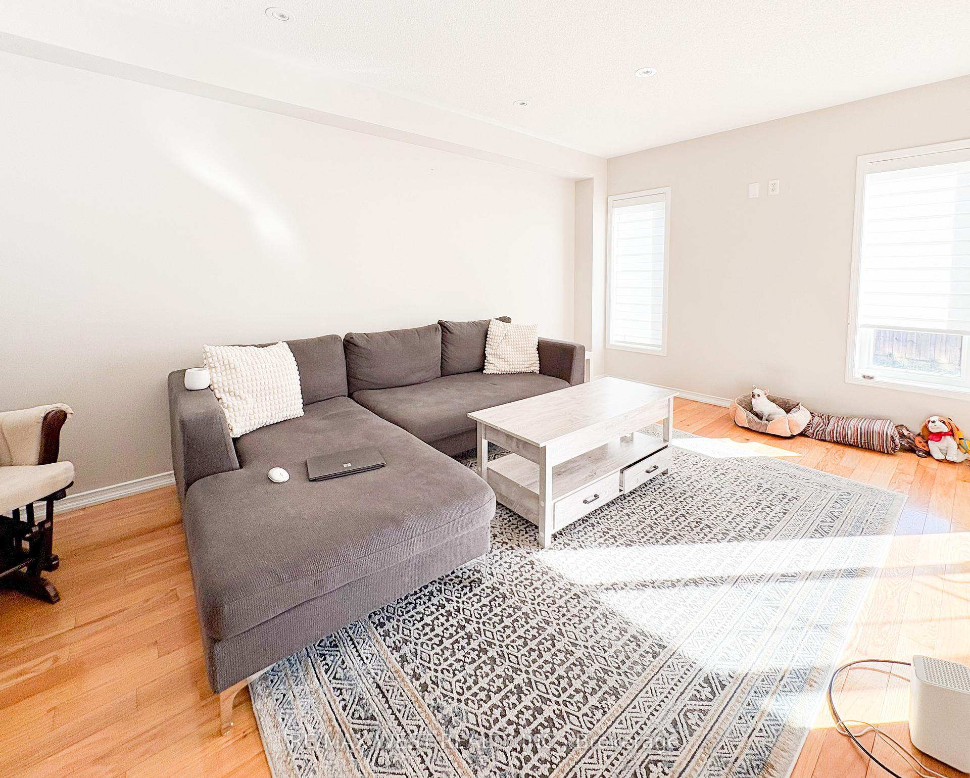 Photo 4 of 5 Westray Crescent, Ajax, Northeast Ajax — HOMEH