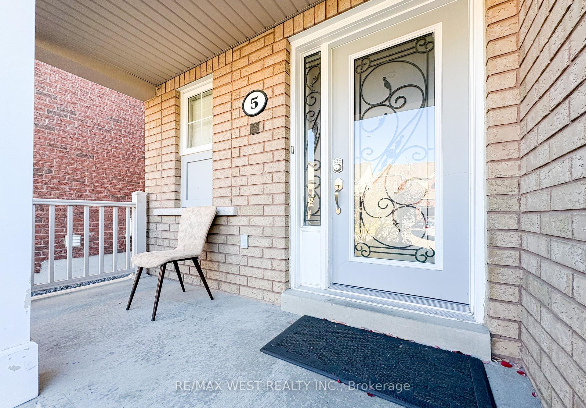 Photo 10 of 5 Westray Crescent, Ajax, Northeast Ajax — HOMEH