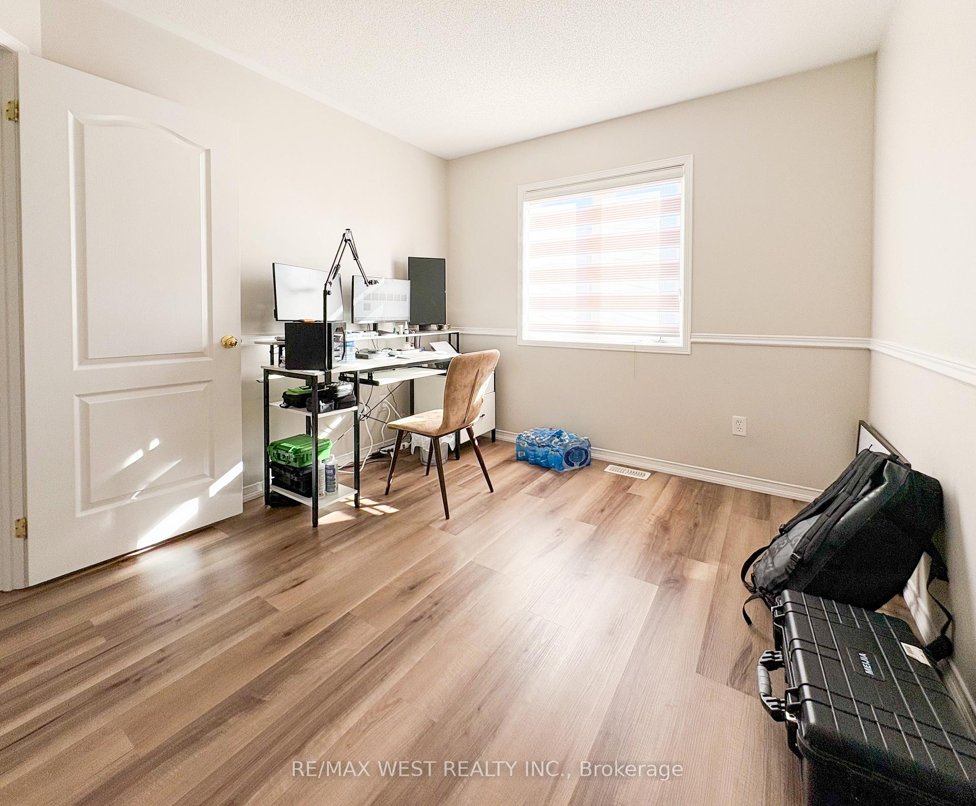 Photo 11 of 5 Westray Crescent, Ajax, Northeast Ajax — HOMEH