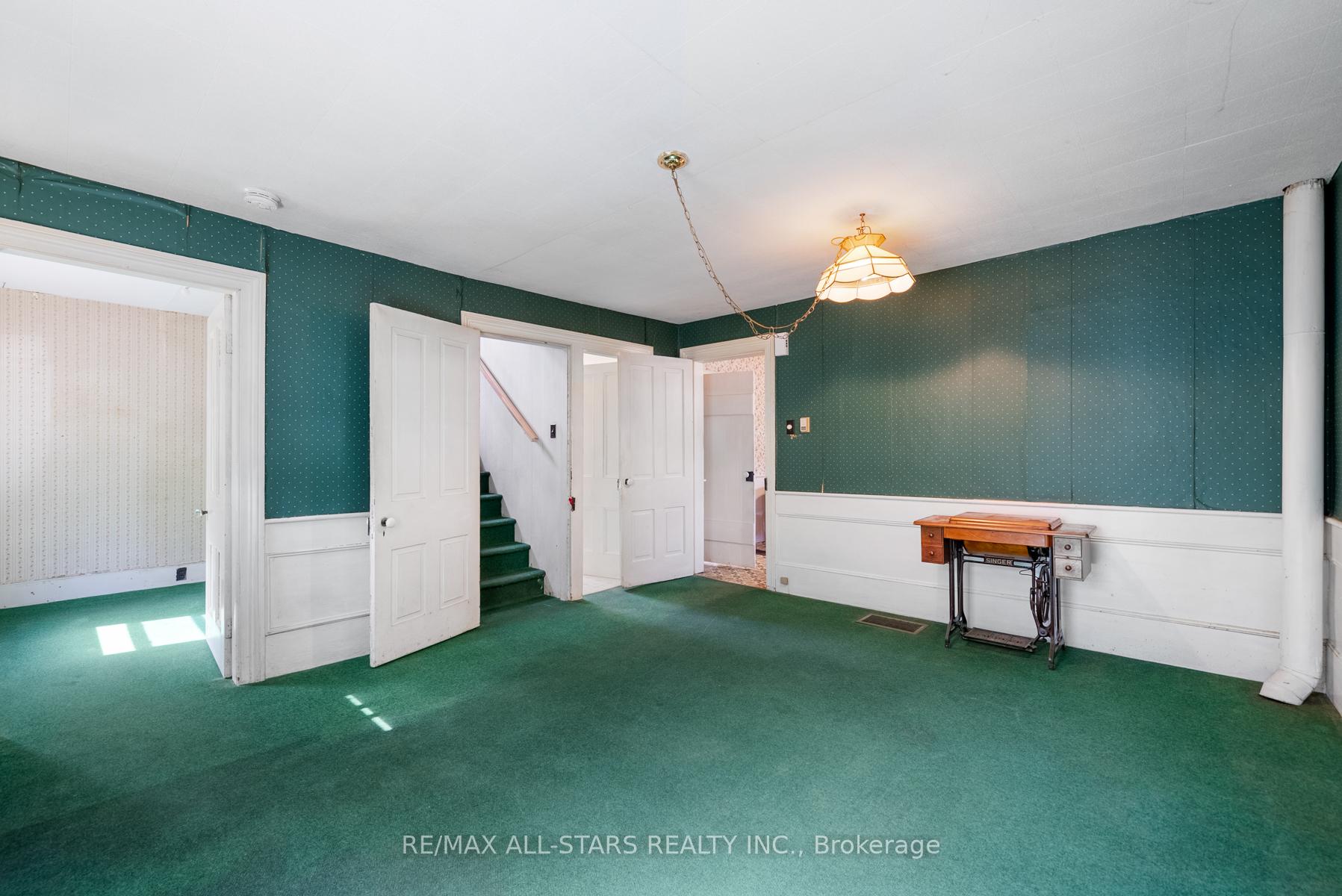 Photo 11 of 8940 Ashburn Road, Whitby, Rural Whitby — HOMEH