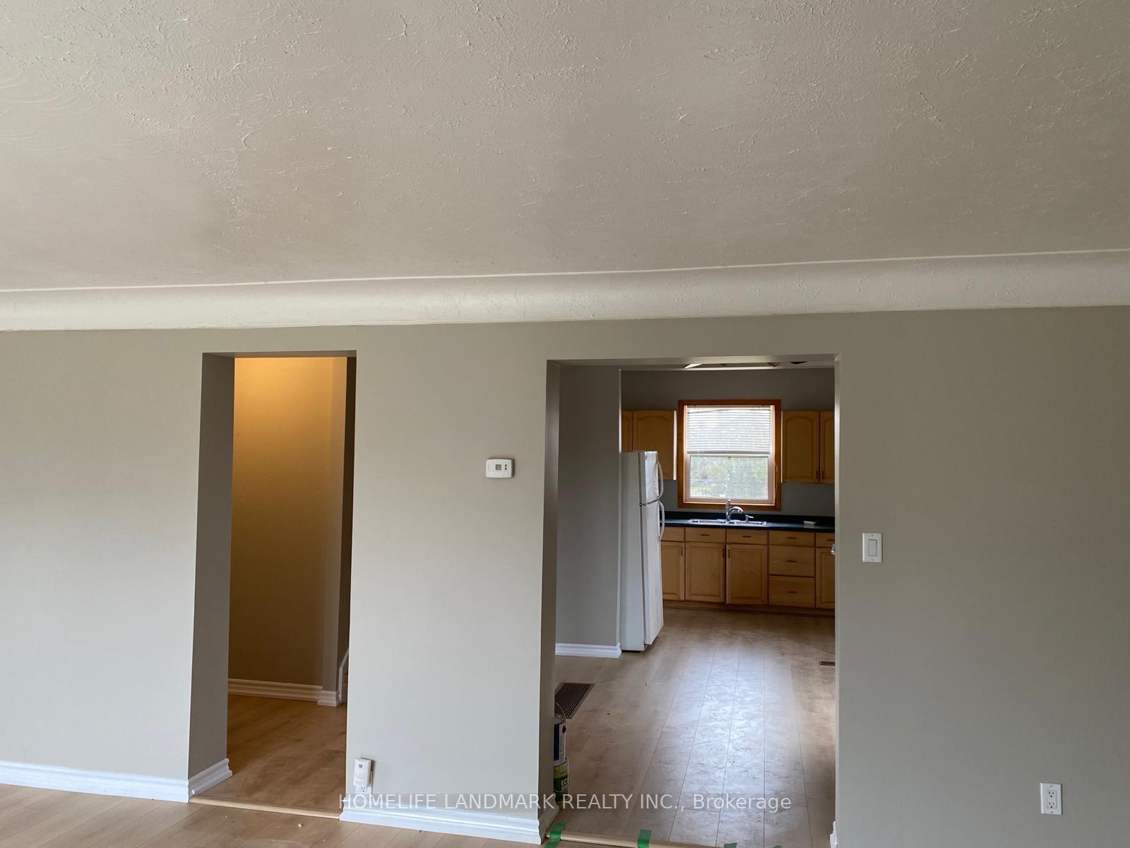 Photo 6 of 28 West Avenue, Hamilton, Winona — HOMEH