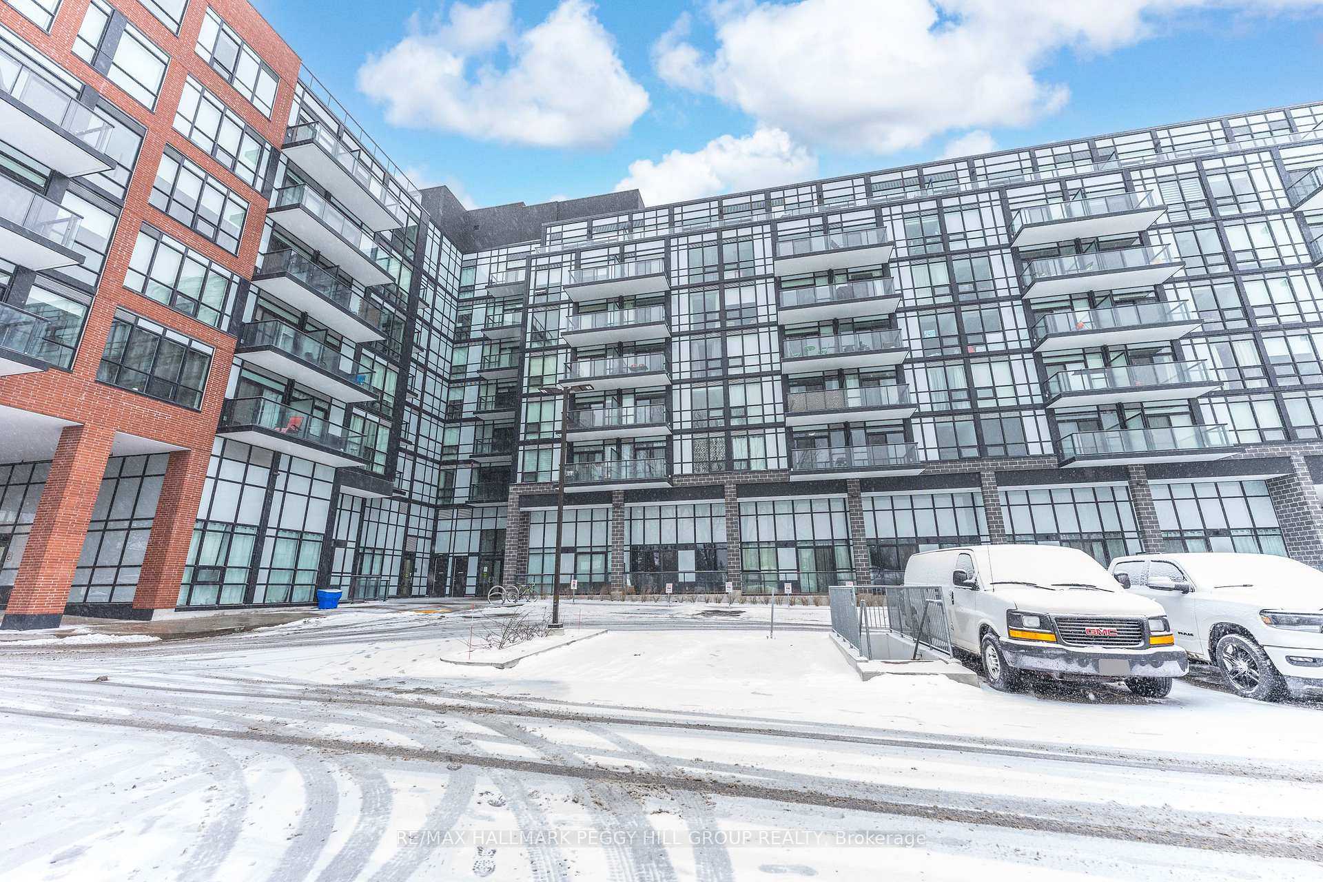 Front of Unit 206, 681 Yonge Street