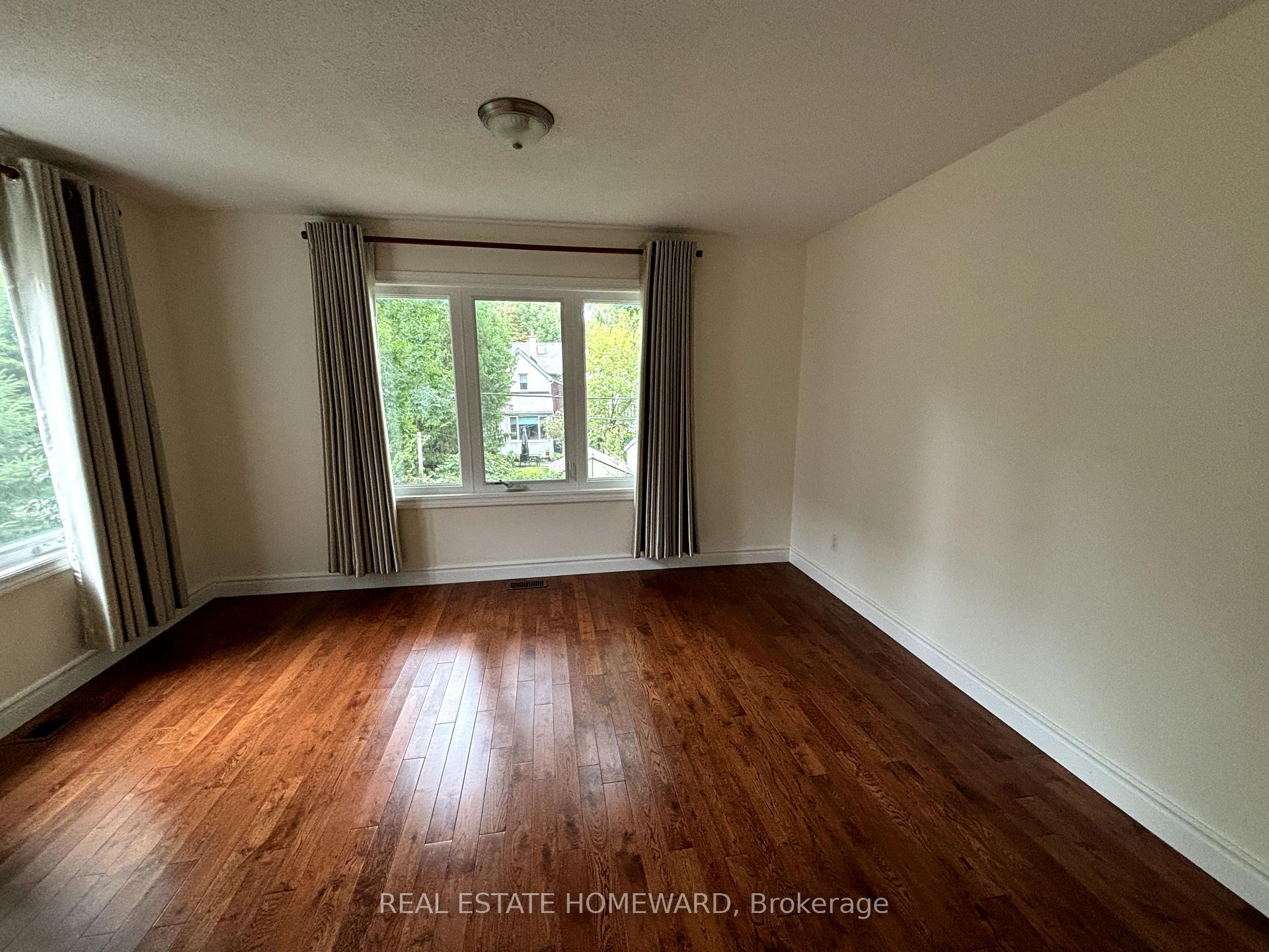 Photo 8 of 41 Hiawatha Road, Toronto, South Riverdale — HOMEH