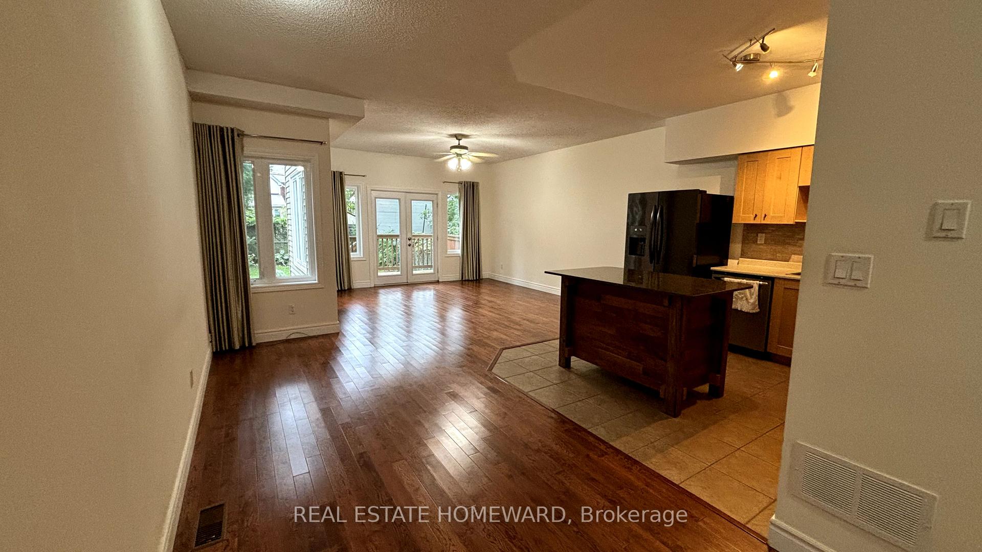 Photo 10 of 41 Hiawatha Road, Toronto, South Riverdale — HOMEH