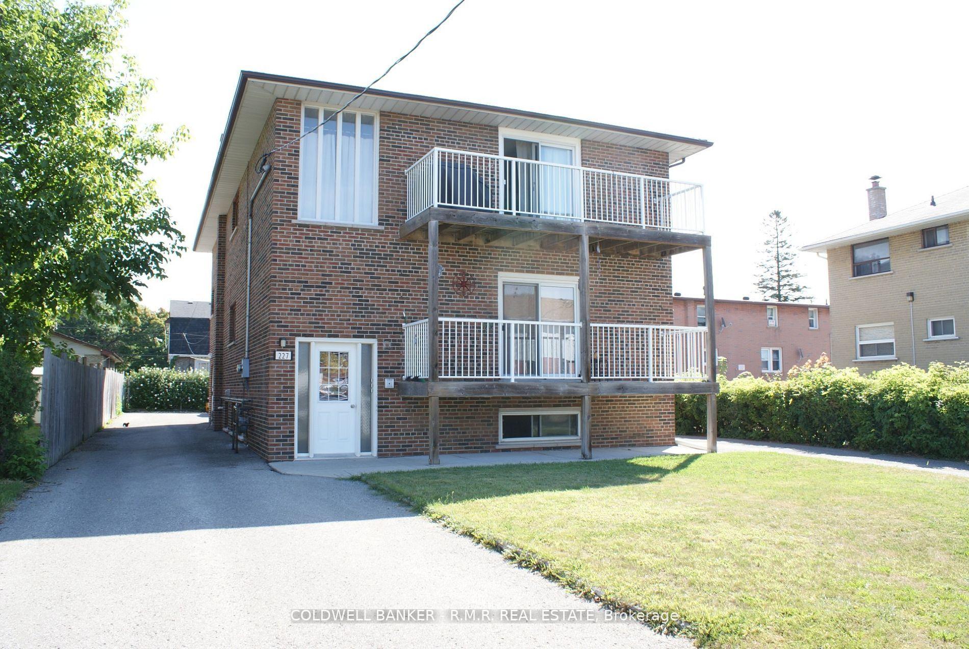 Front of Unit 1, 227 Montrave Avenue