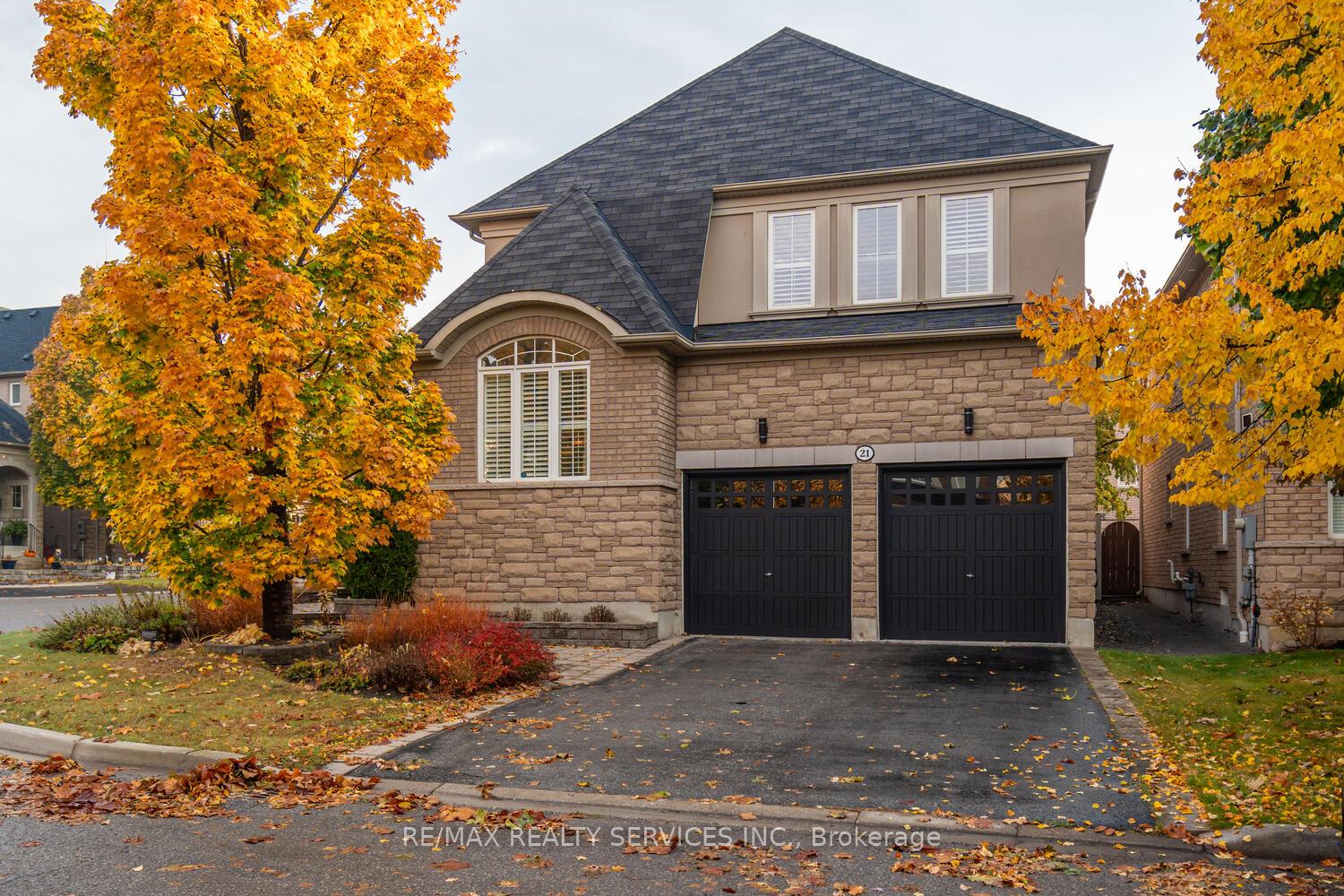 Photo 10 of 21 Whitbread Crescent, Ajax, Northeast Ajax — HOMEH