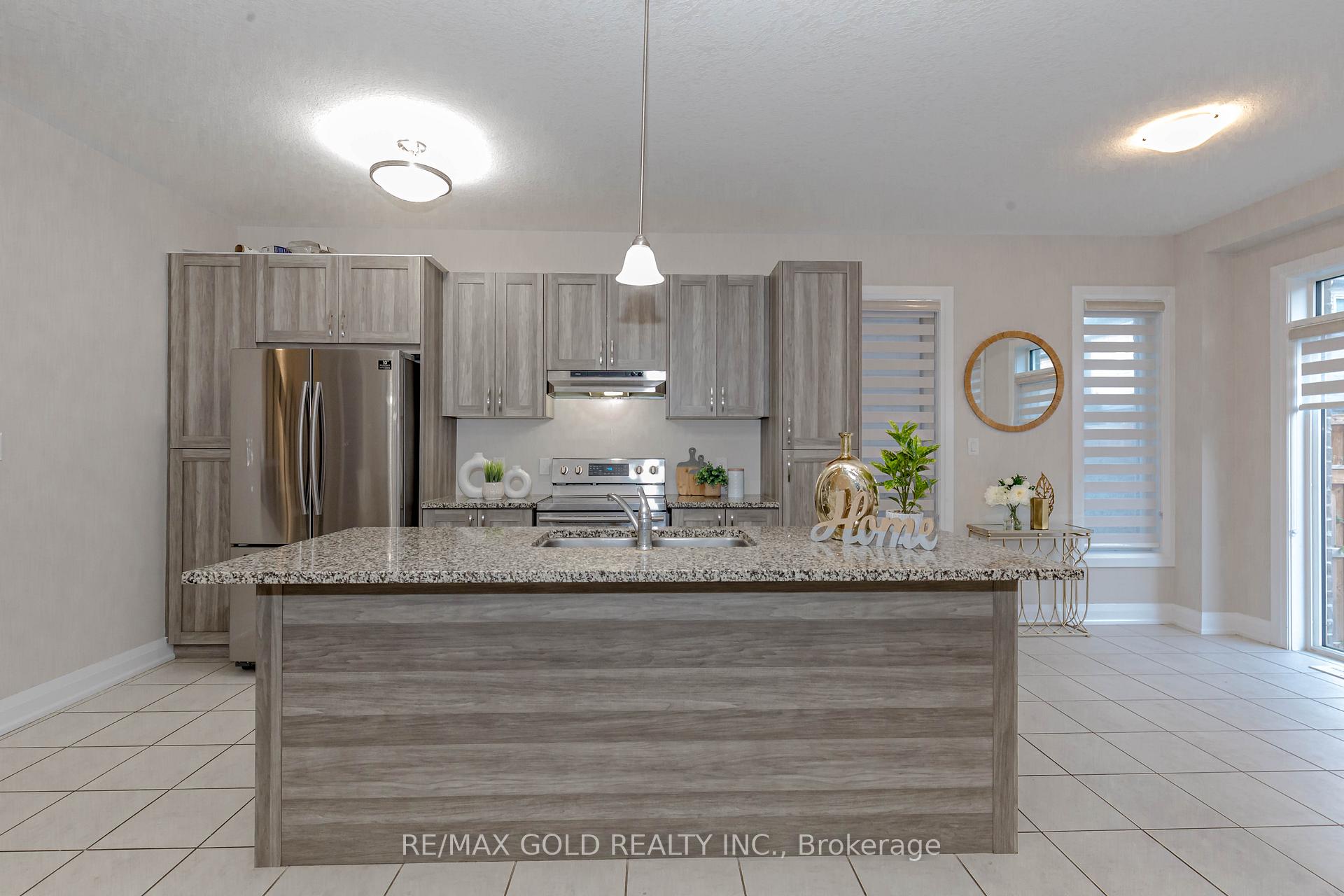 Photo 12 of 238 Sedgewood Street, Kitchener — HOMEH