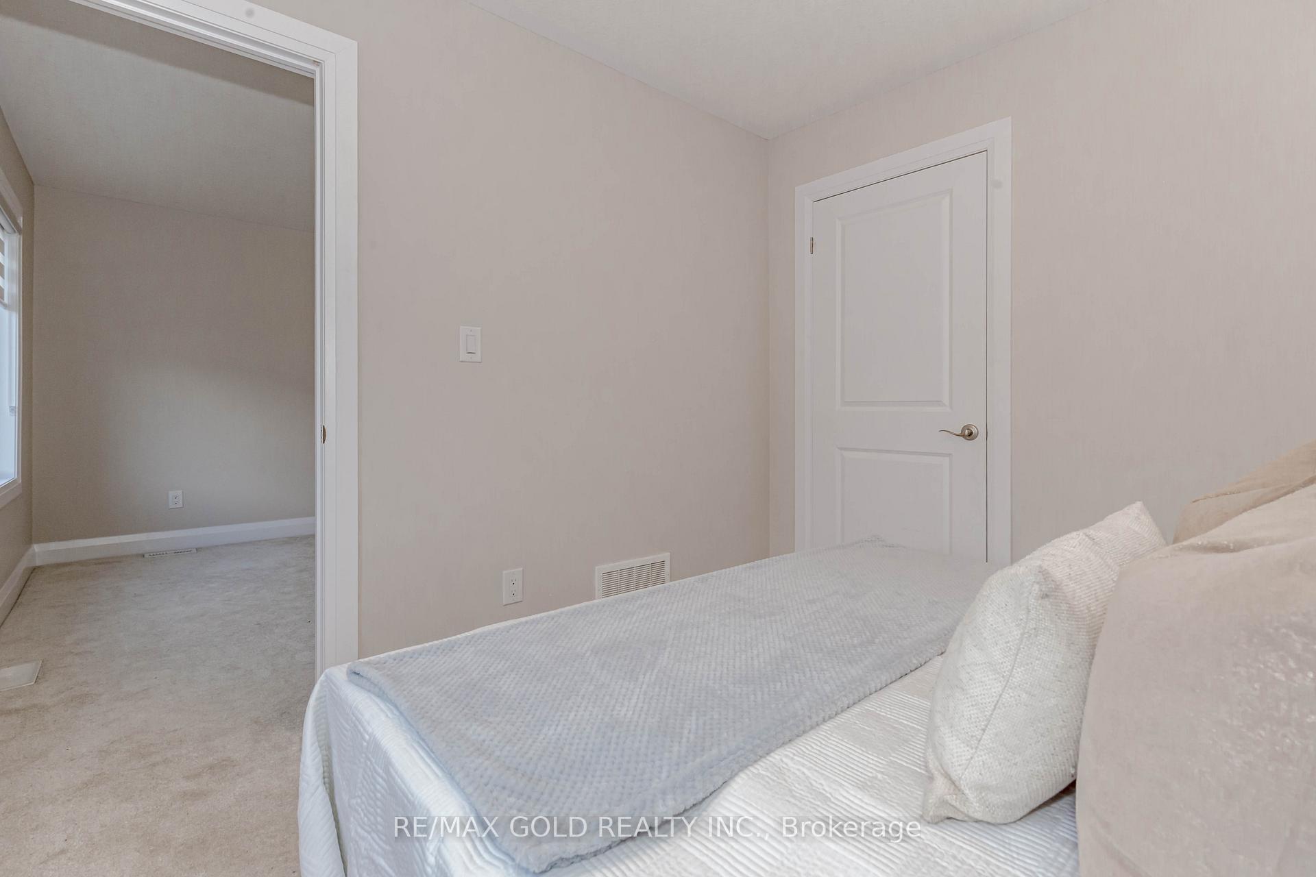Photo 21 of 238 Sedgewood Street, Kitchener — HOMEH
