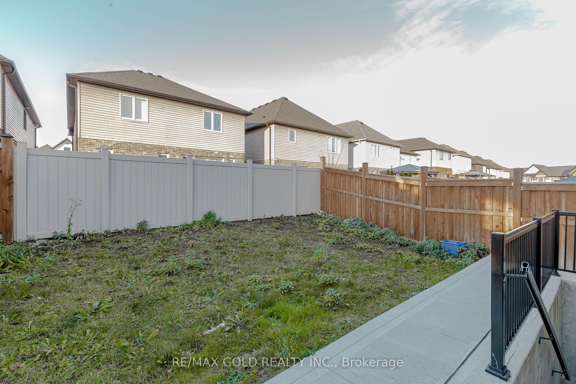 Photo 37 of 238 Sedgewood Street, Kitchener — HOMEH