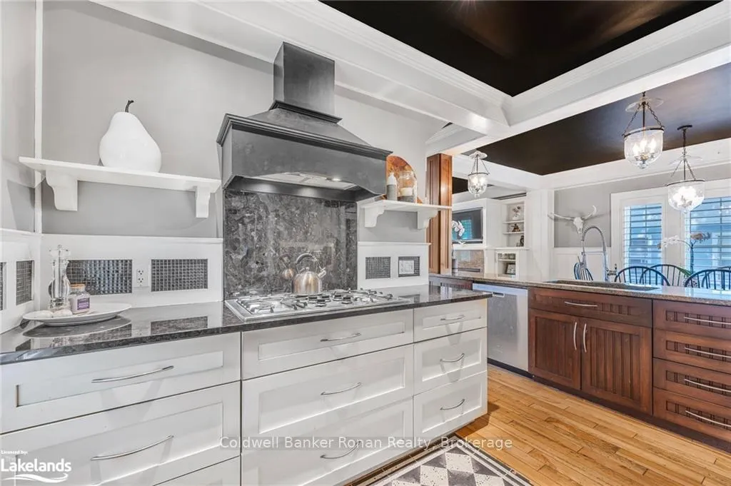 Photo 16 of 7597 County 9 Road, Clearview, Creemore — HOMEH