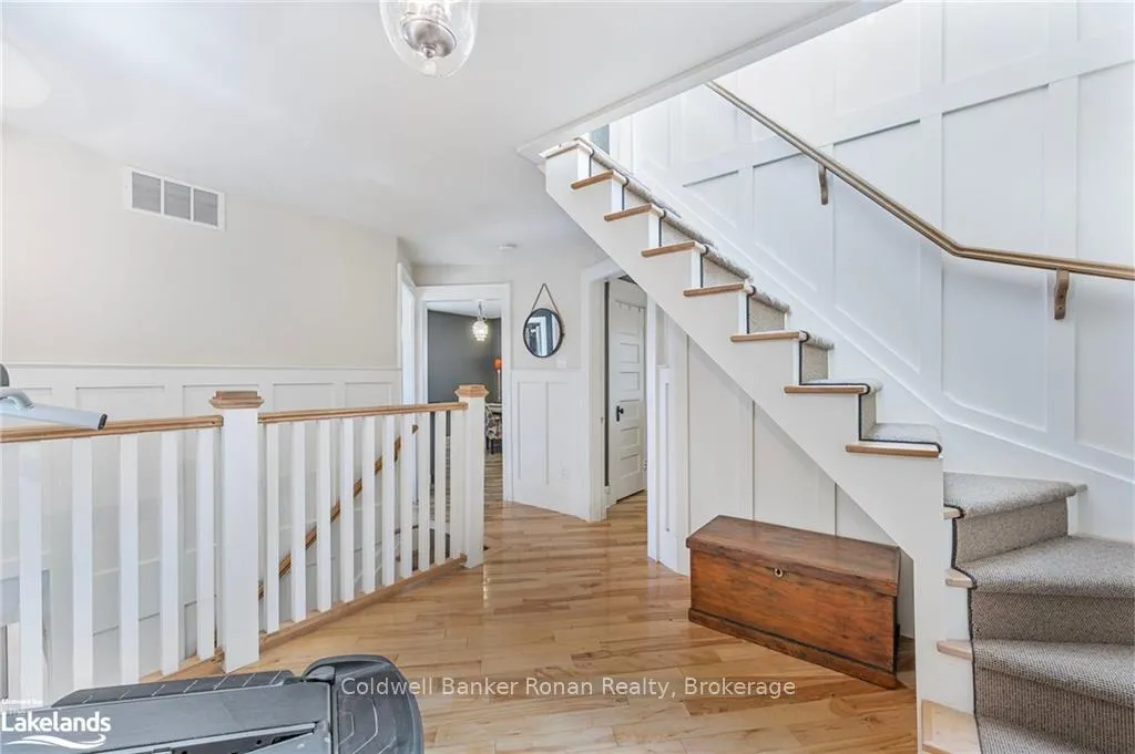 Photo 23 of 7597 County 9 Road, Clearview, Creemore — HOMEH