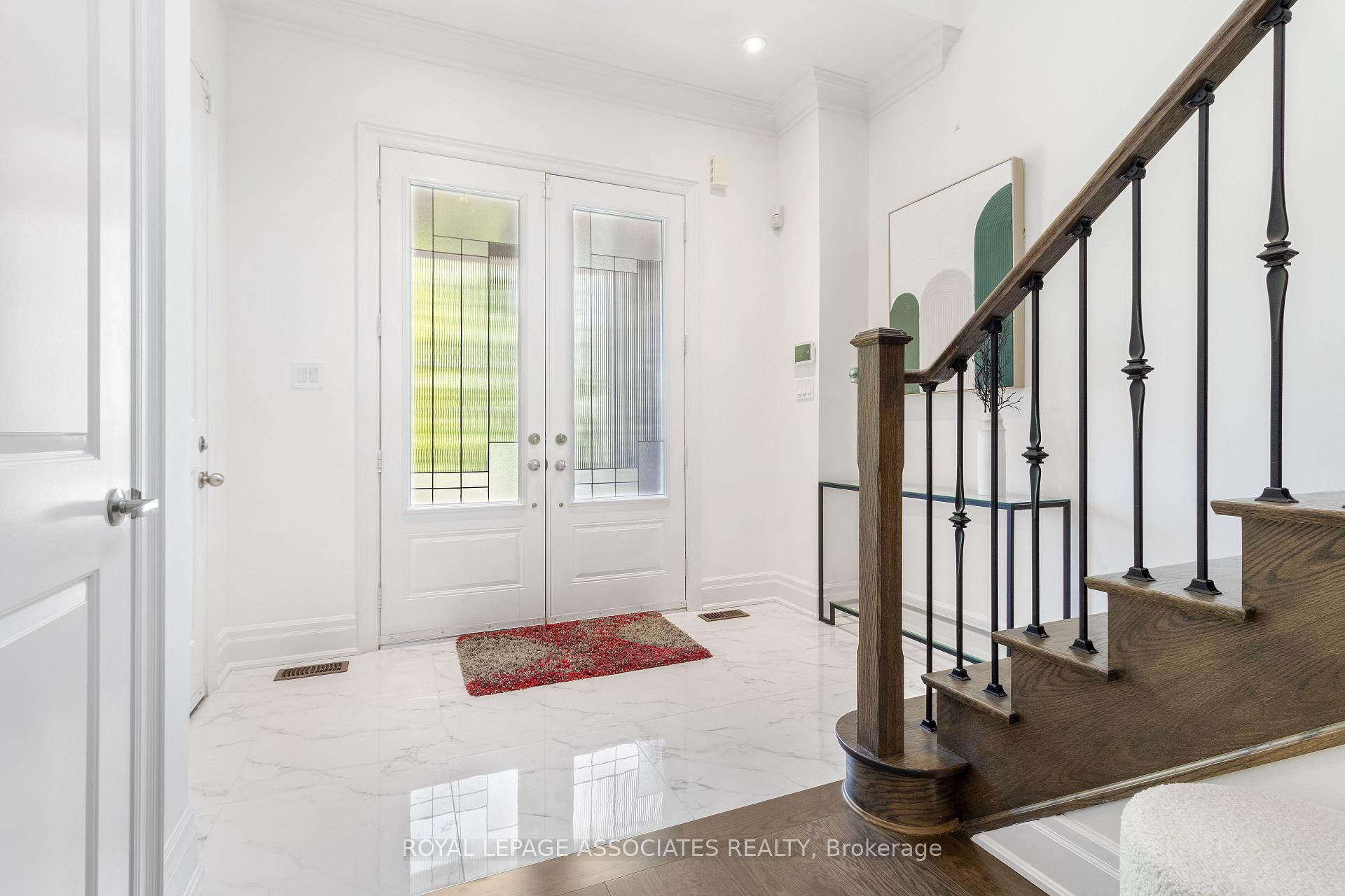 Photo 6 of 96 Torrey Pines Road, Vaughan, Kleinburg — HOMEH