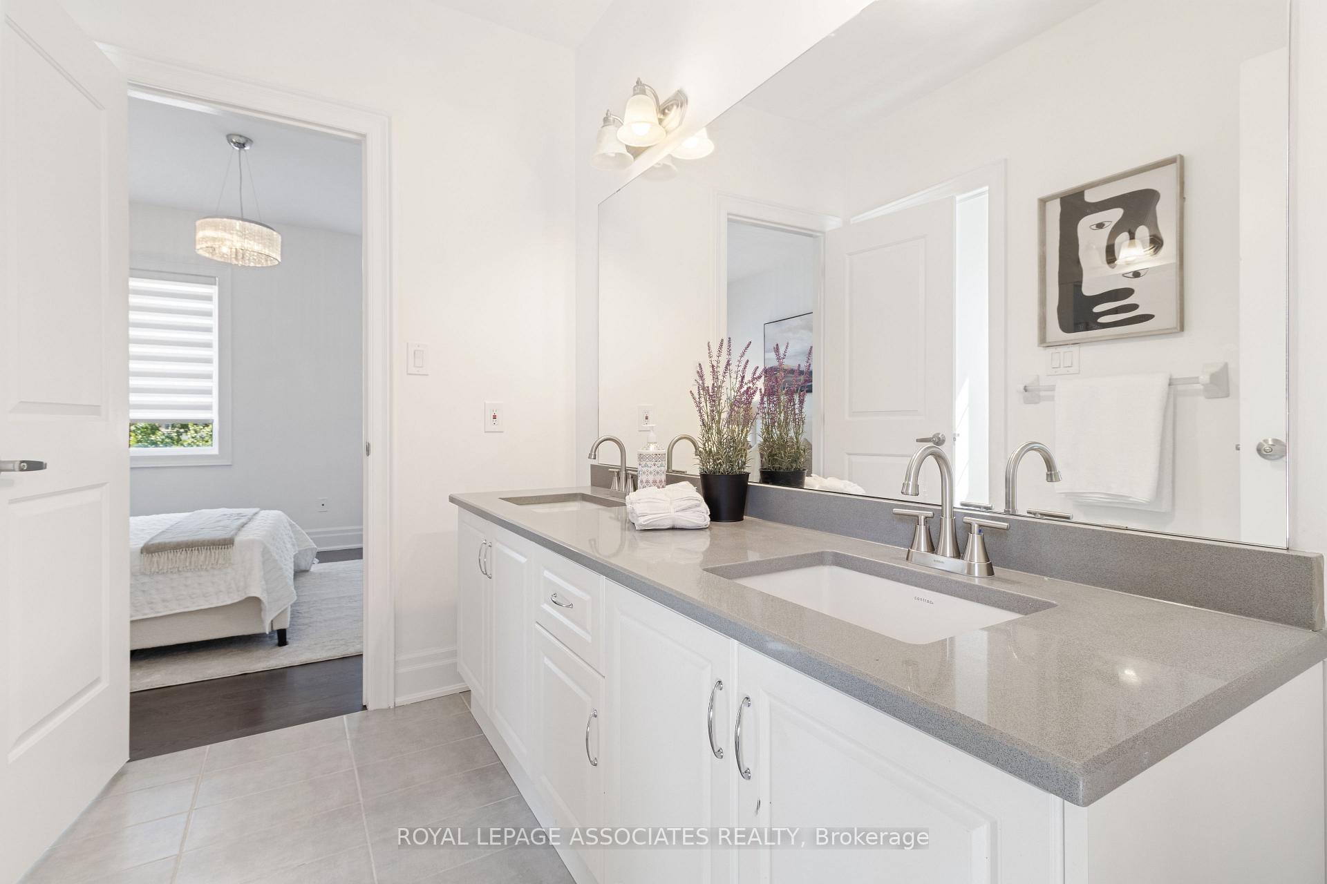 Photo 16 of 96 Torrey Pines Road, Vaughan, Kleinburg — HOMEH