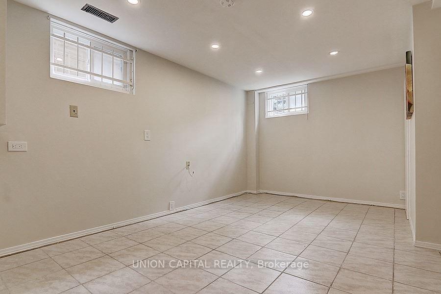 Photo 15 of 110 Leslie Street, Toronto, South Riverdale — HOMEH