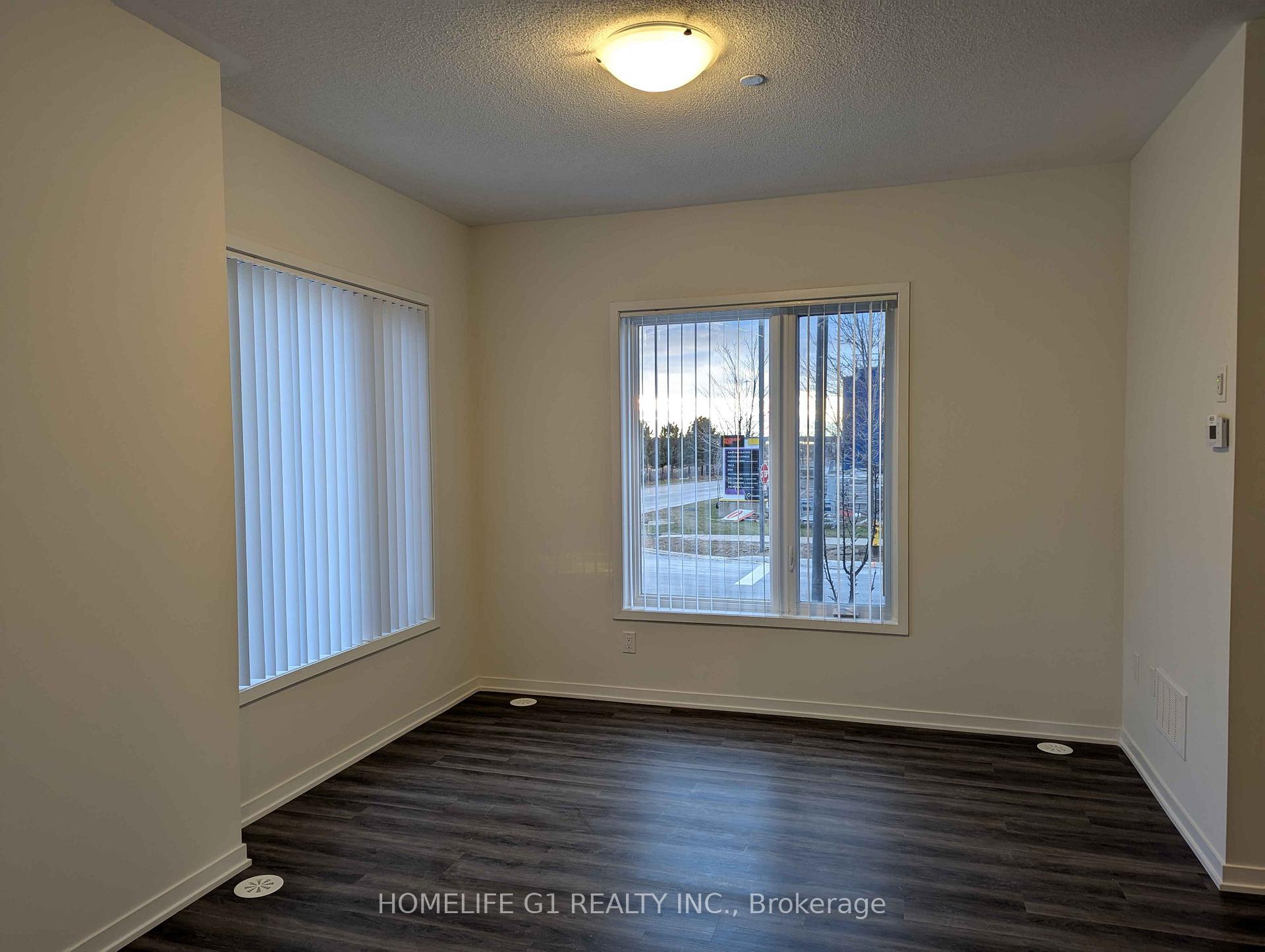 Photo 4 of Unit 270, 150 Honeycrisp Crescent, Vaughan, Vaughan Grove — HOMEH