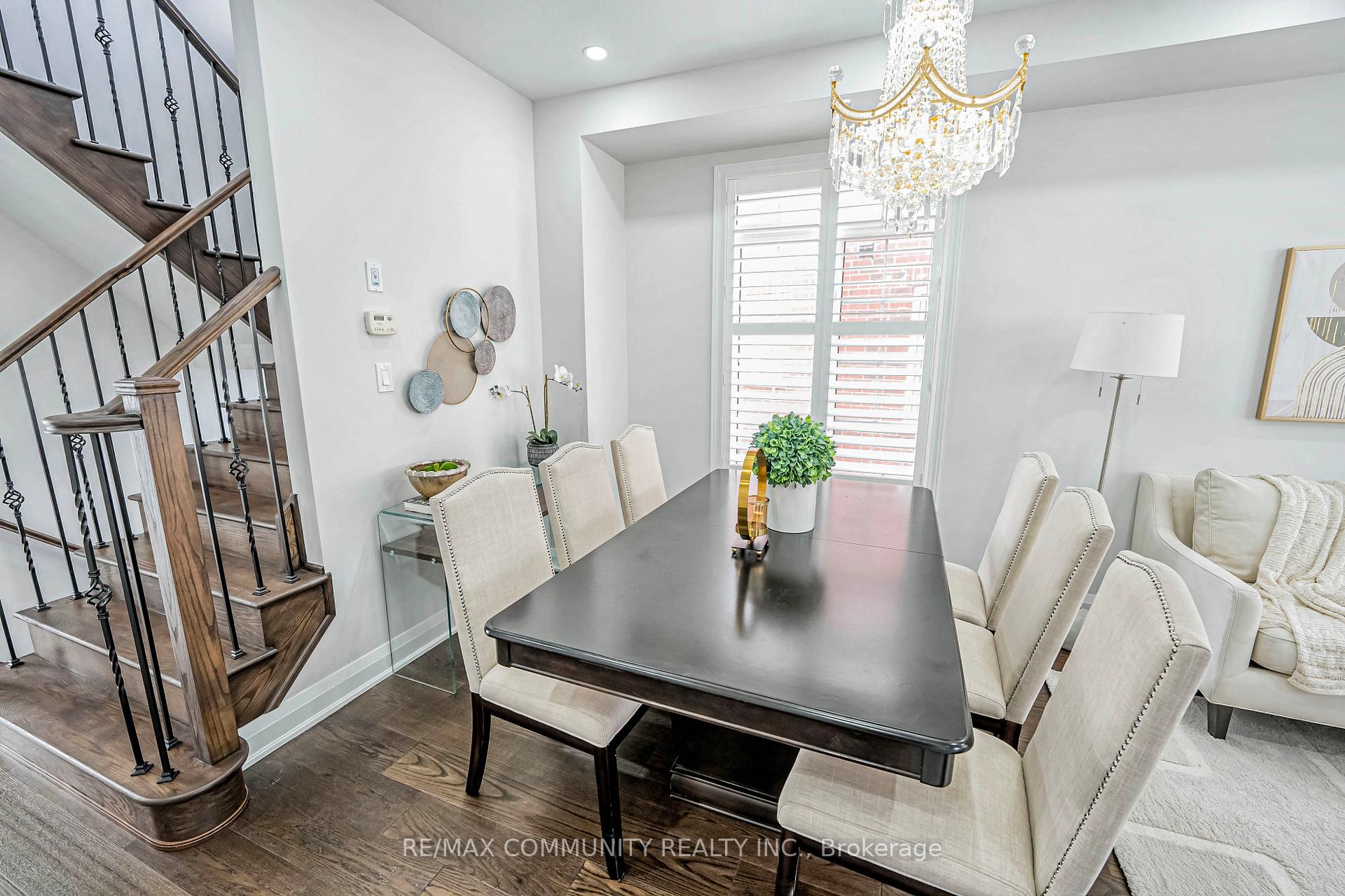 Photo 5 of 7 Sewell Crescent, Ajax, Northeast Ajax — HOMEH