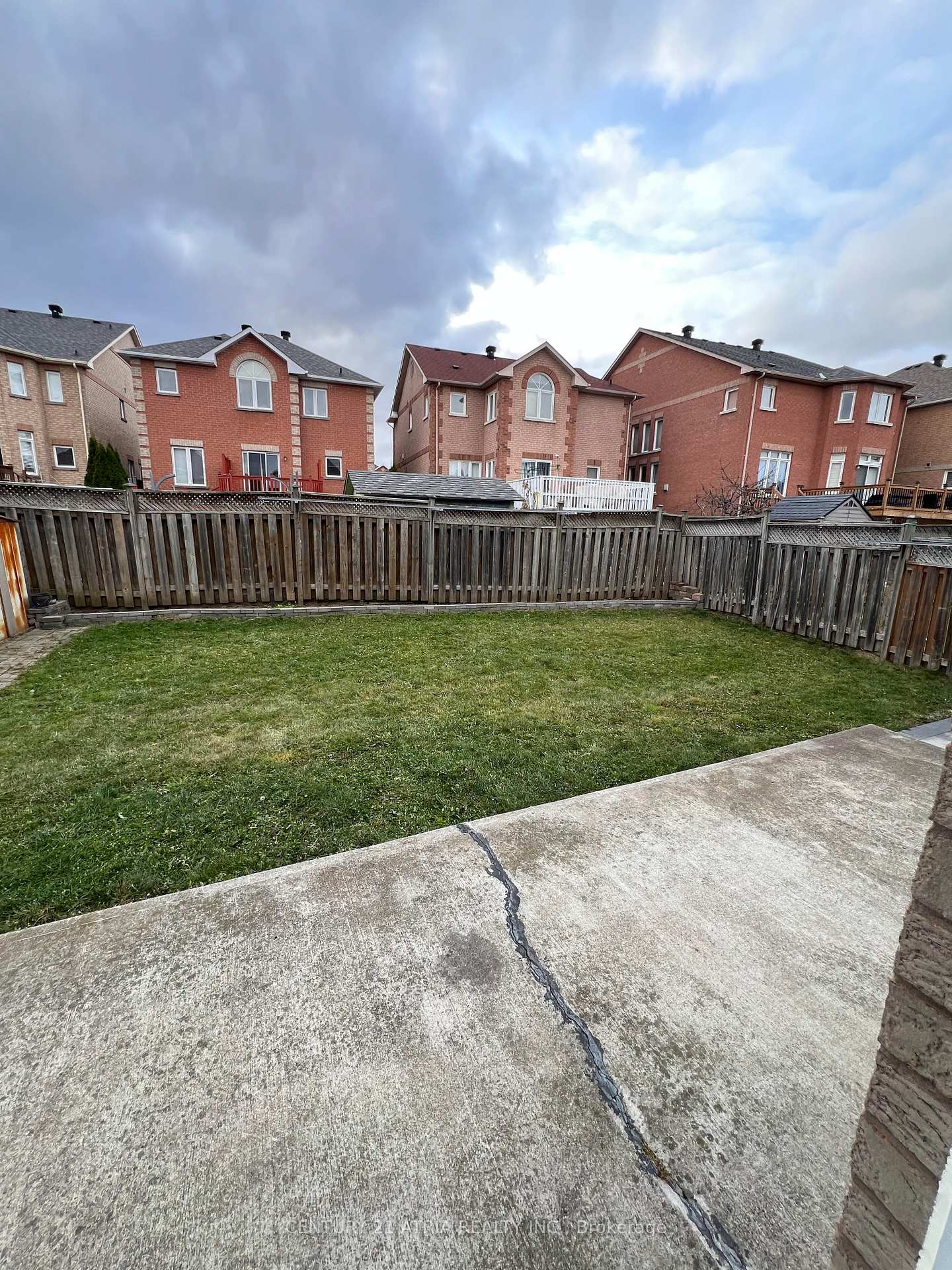 Photo 14 of 53 Avenida Street, Markham, Middlefield — HOMEH