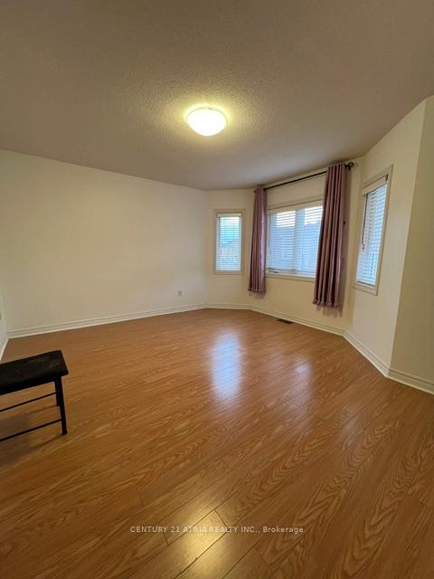 Photo 11 of 53 Avenida Street, Markham, Middlefield — HOMEH