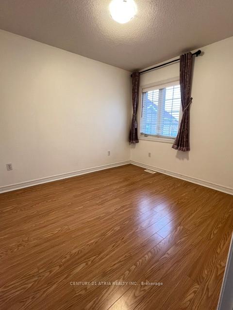 Photo 13 of 53 Avenida Street, Markham, Middlefield — HOMEH
