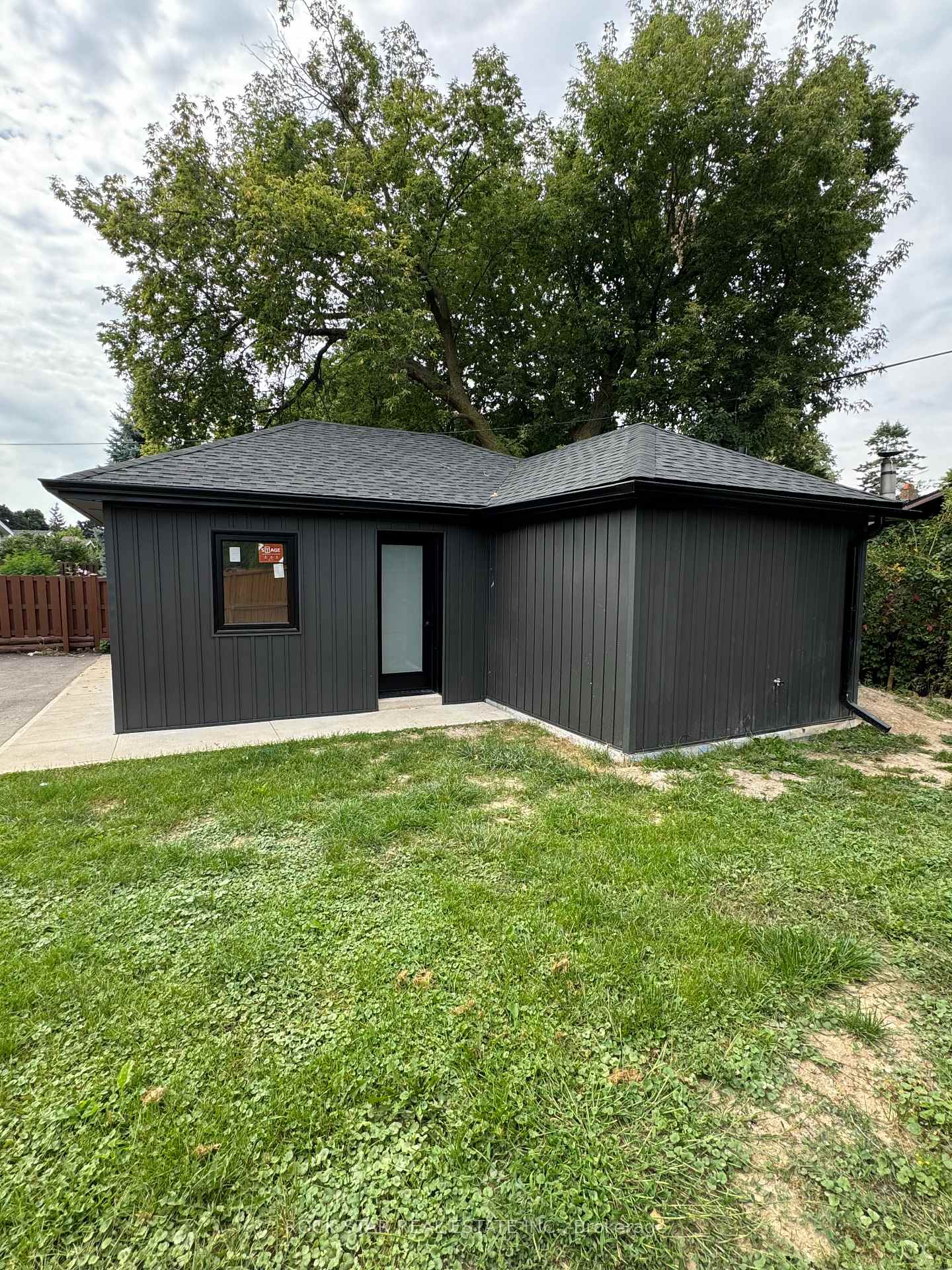 Photo 1 of 110R Deschene Avenue, Hamilton, Greeningdon — HOMEH