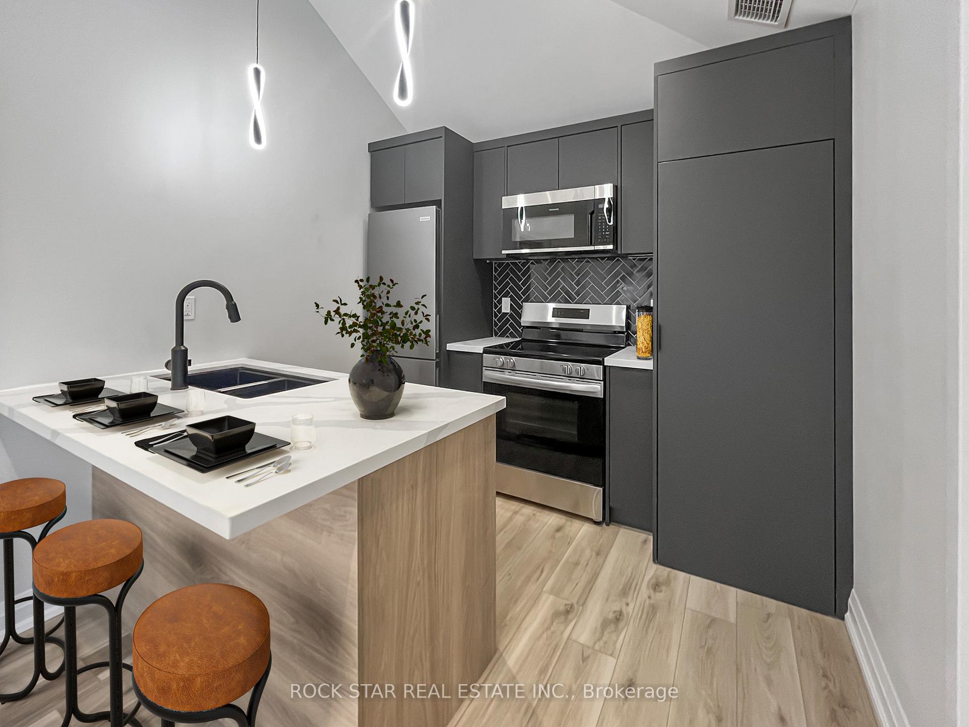 Photo 2 of 110R Deschene Avenue, Hamilton, Greeningdon — HOMEH
