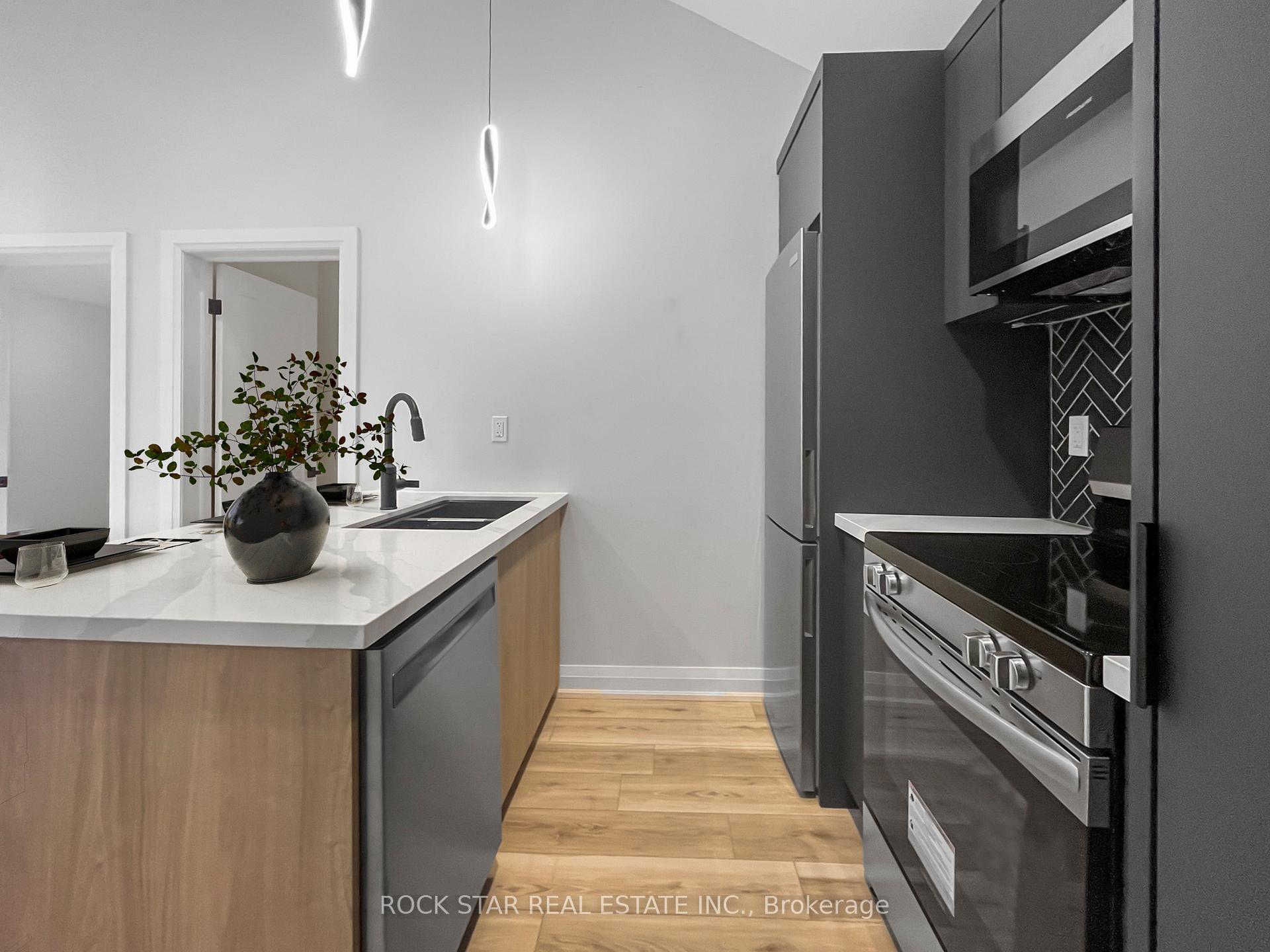 Photo 5 of 110R Deschene Avenue, Hamilton, Greeningdon — HOMEH