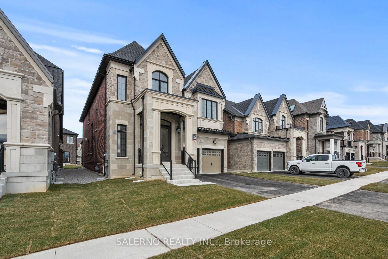 Photo 3 of 216 Silver Creek Drive, Vaughan, Vellore Village — HOMEH