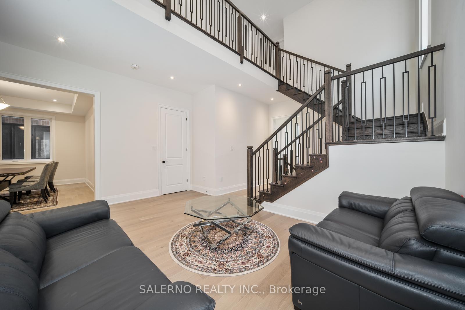 Photo 11 of 216 Silver Creek Drive, Vaughan, Vellore Village — HOMEH