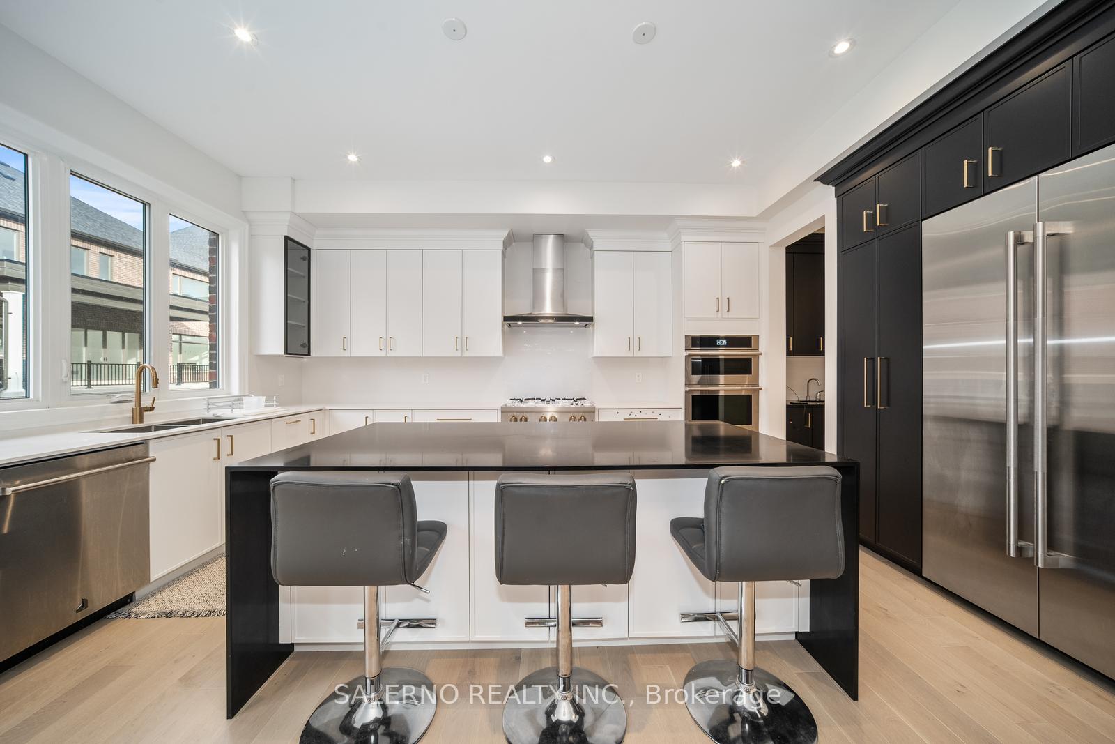 Photo 5 of 216 Silver Creek Drive, Vaughan, Vellore Village — HOMEH