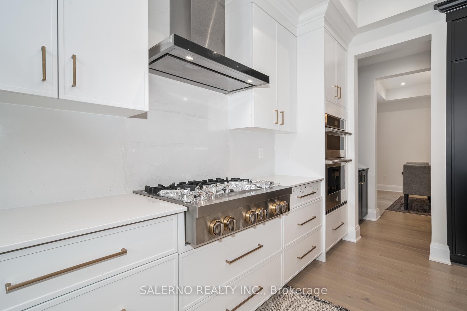 Photo 9 of 216 Silver Creek Drive, Vaughan, Vellore Village — HOMEH