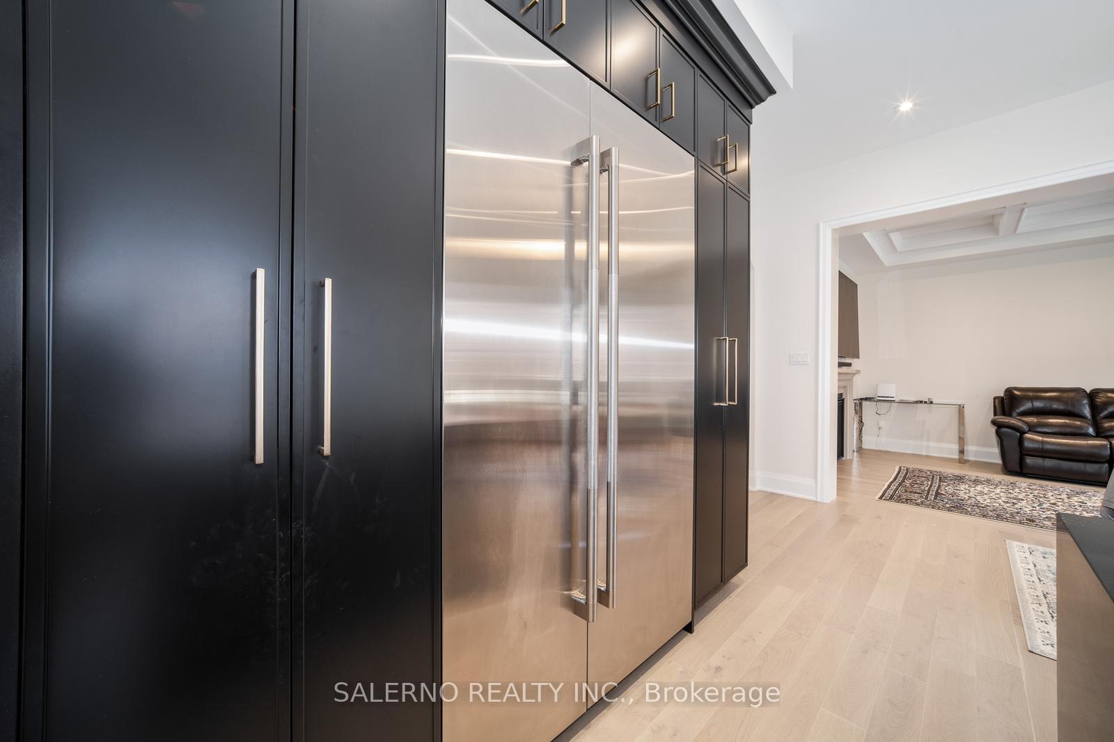 Photo 6 of 216 Silver Creek Drive, Vaughan, Vellore Village — HOMEH