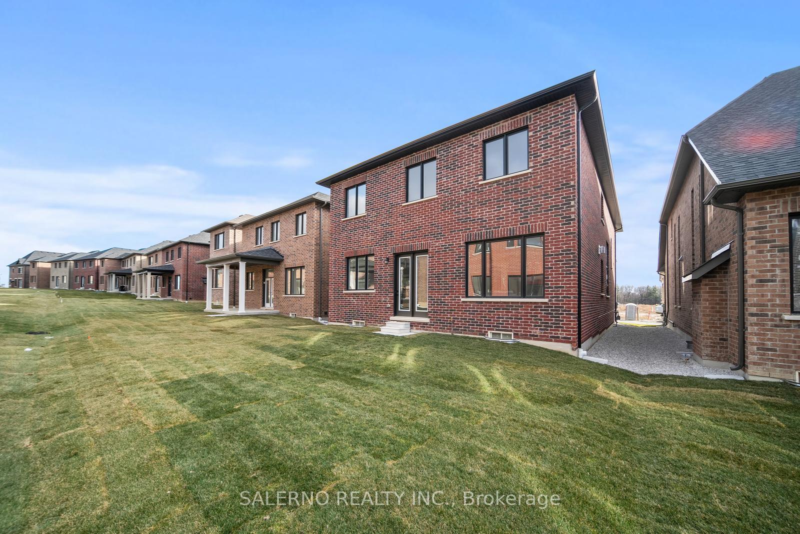 Photo 38 of 216 Silver Creek Drive, Vaughan, Vellore Village — HOMEH