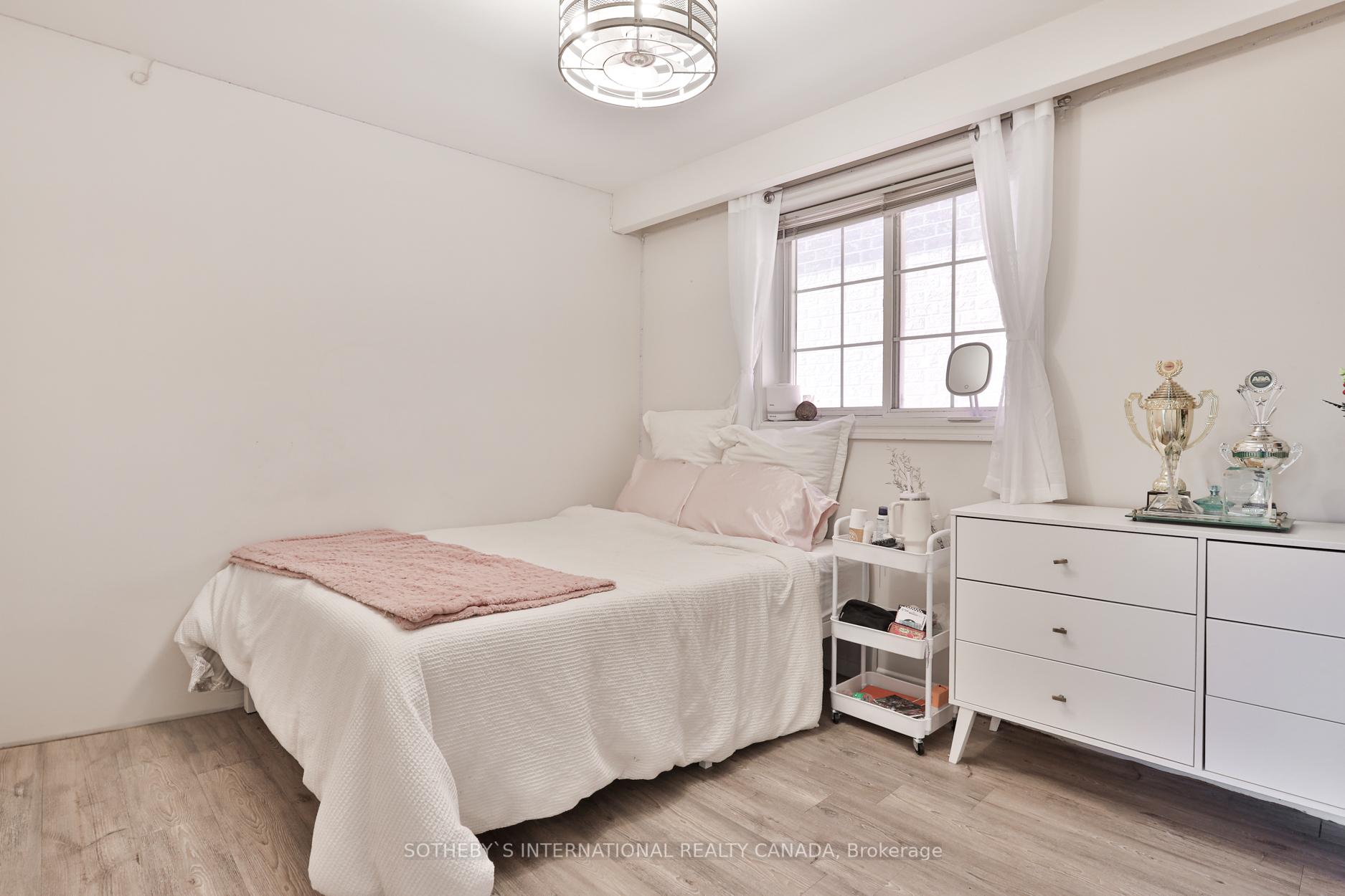 Photo 23 of 38 Belvidere Avenue, Toronto, Oakwood Village — HOMEH