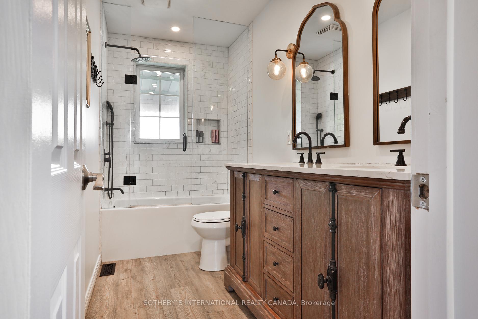 Photo 28 of 38 Belvidere Avenue, Toronto, Oakwood Village — HOMEH
