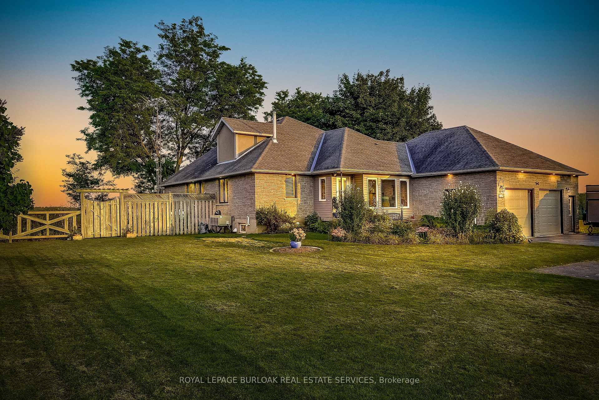 Photo 3 of 2425 Hespeler Road, Cambridge — HOMEH