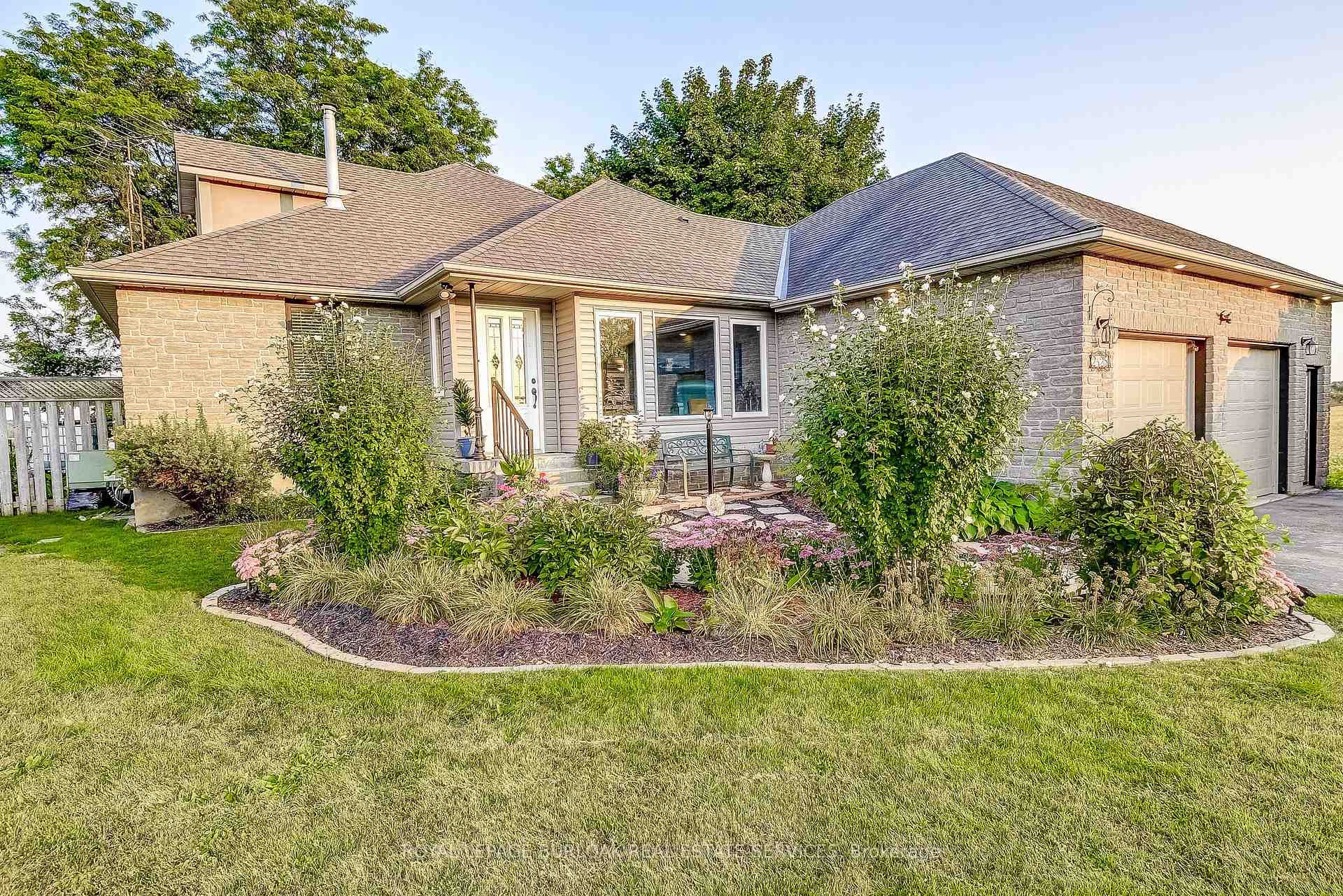 Photo 9 of 2425 Hespeler Road, Cambridge — HOMEH