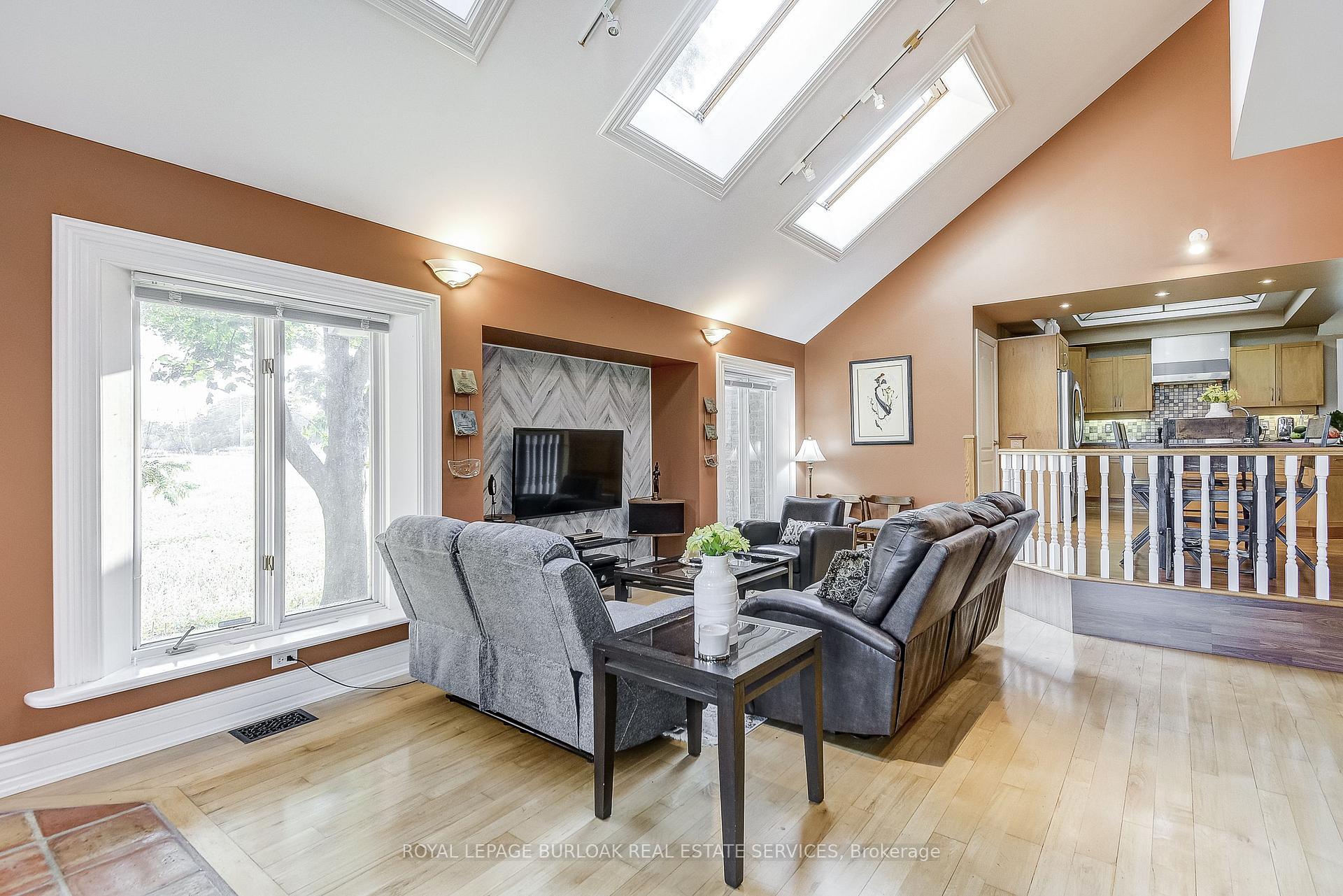 Photo 16 of 2425 Hespeler Road, Cambridge — HOMEH
