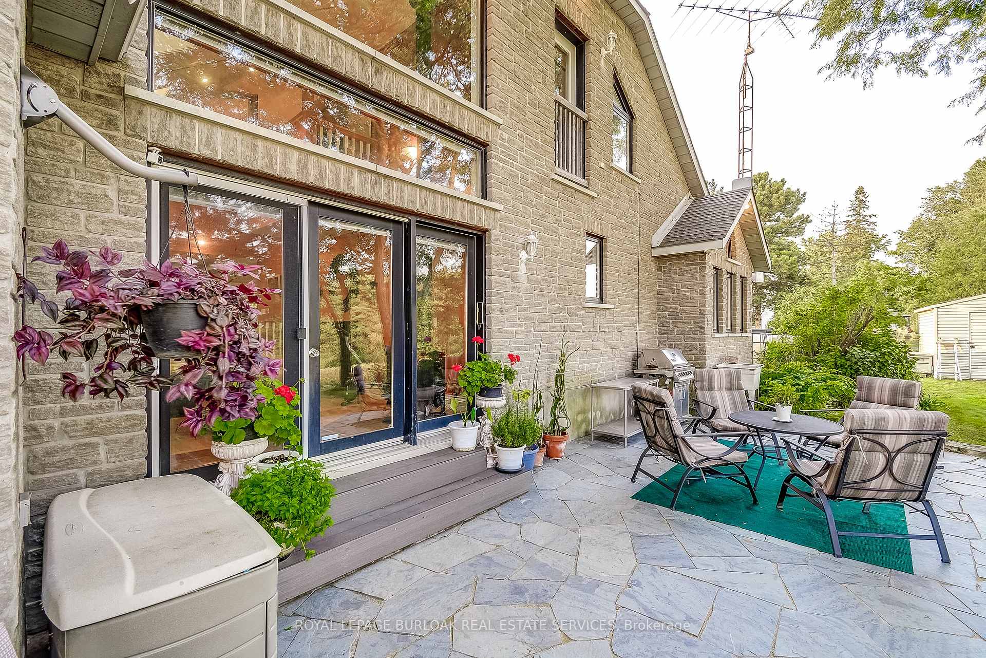 Photo 28 of 2425 Hespeler Road, Cambridge — HOMEH