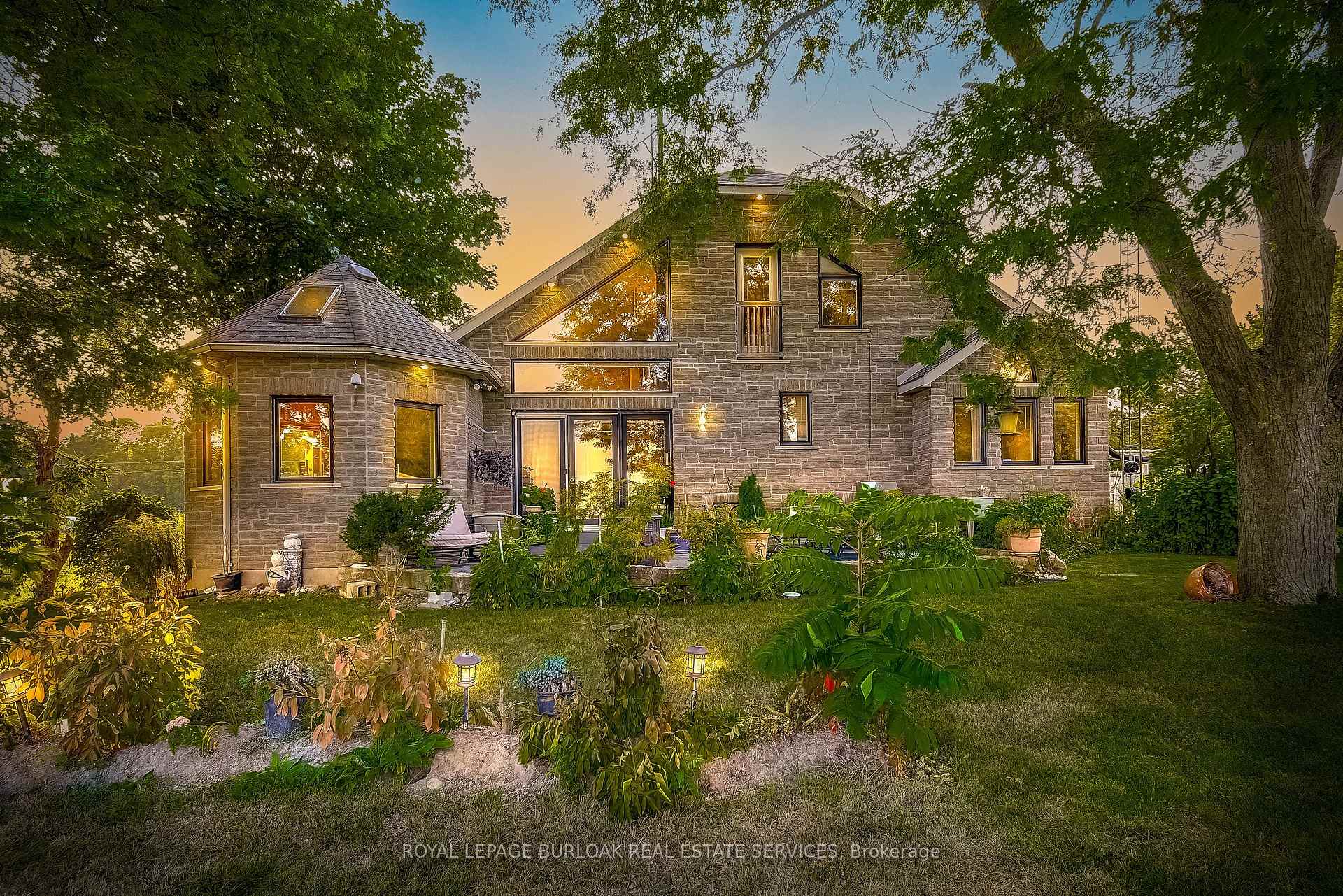 Photo 33 of 2425 Hespeler Road, Cambridge — HOMEH