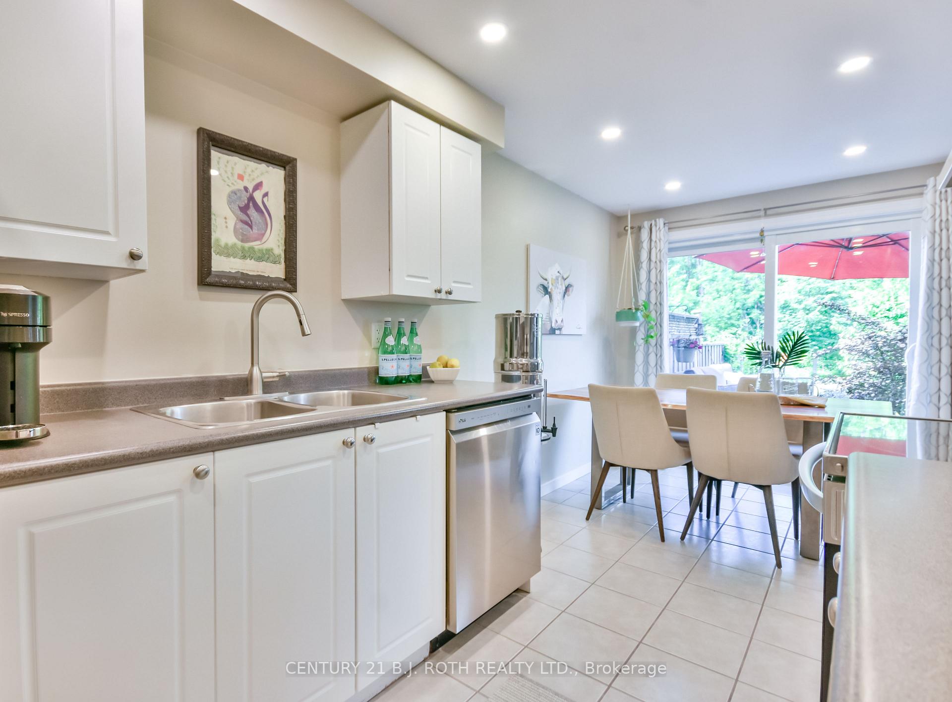 Photo 8 of 32 Goodwin Drive, Barrie, Painswick South — HOMEH