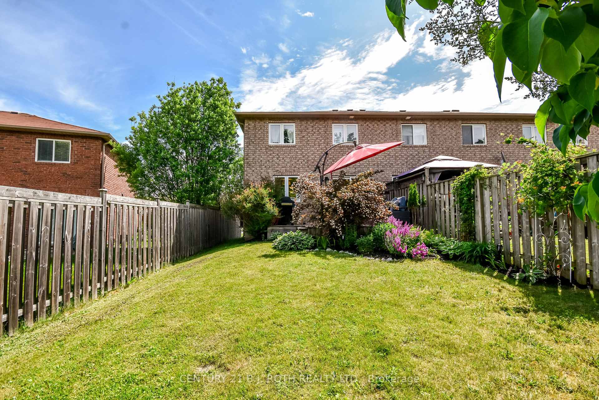 Photo 26 of 32 Goodwin Drive, Barrie, Painswick South — HOMEH
