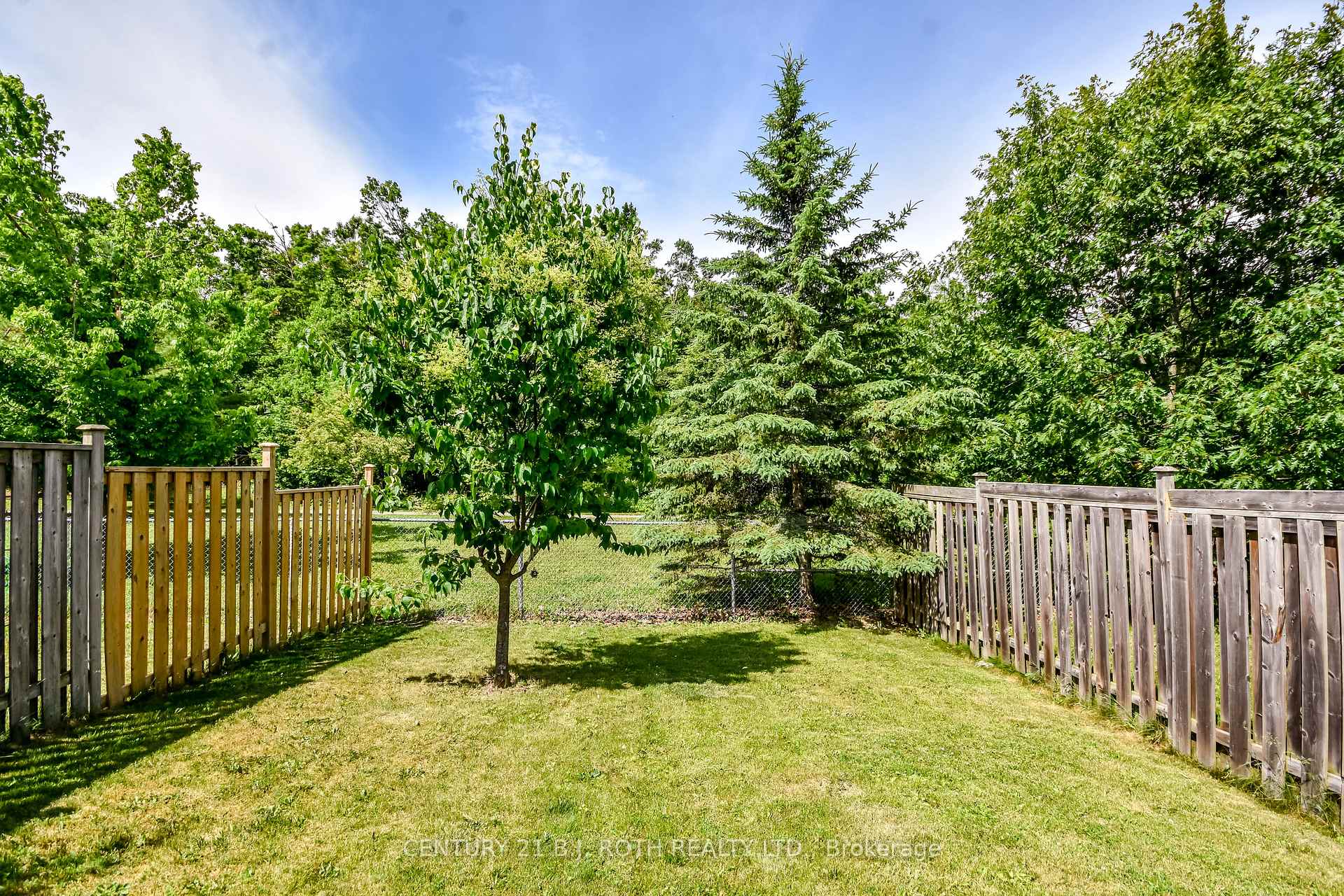 Photo 27 of 32 Goodwin Drive, Barrie, Painswick South — HOMEH