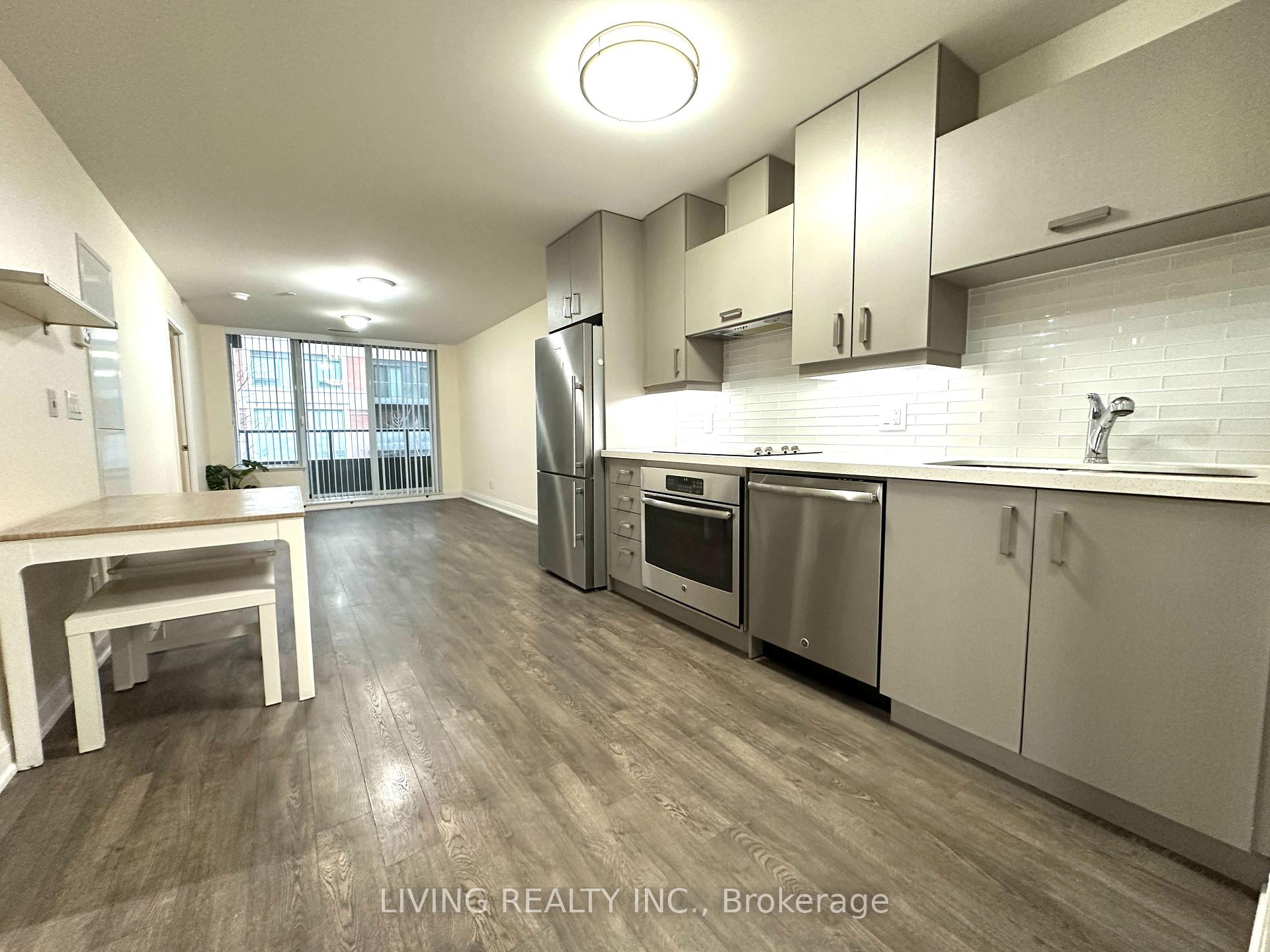 Photo 13 of Unit 211, 18 Uptown Drive, Markham, Unionville — HOMEH