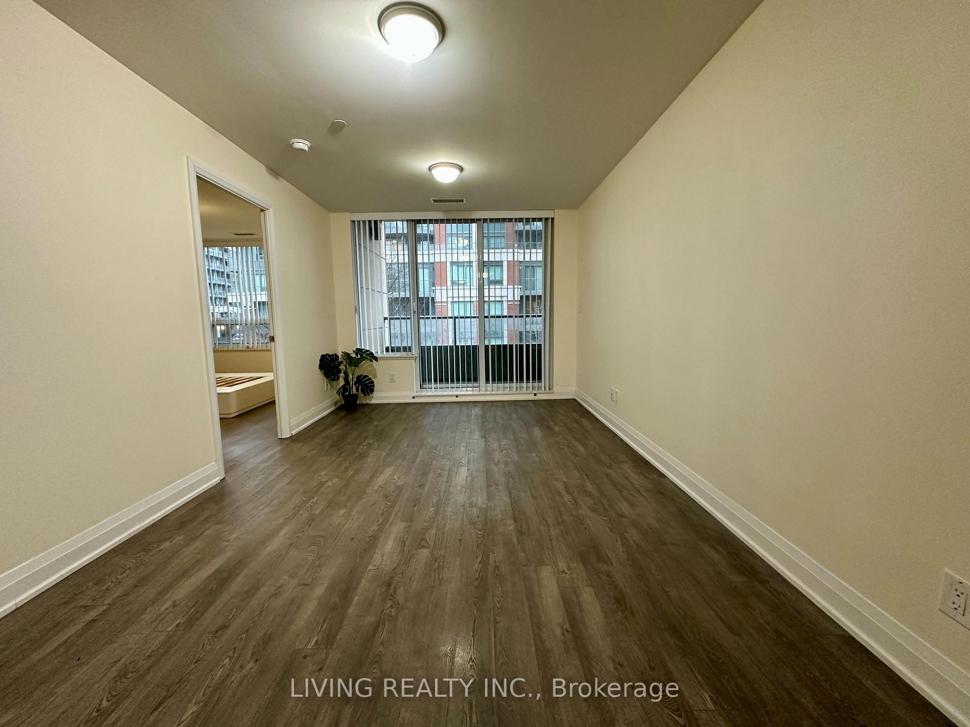 Photo 11 of Unit 211, 18 Uptown Drive, Markham, Unionville — HOMEH